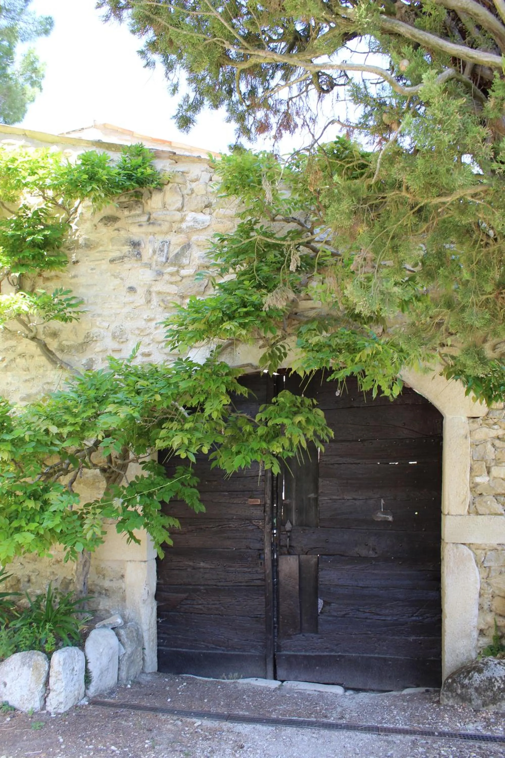 Facade/entrance in Les Logis de Paban