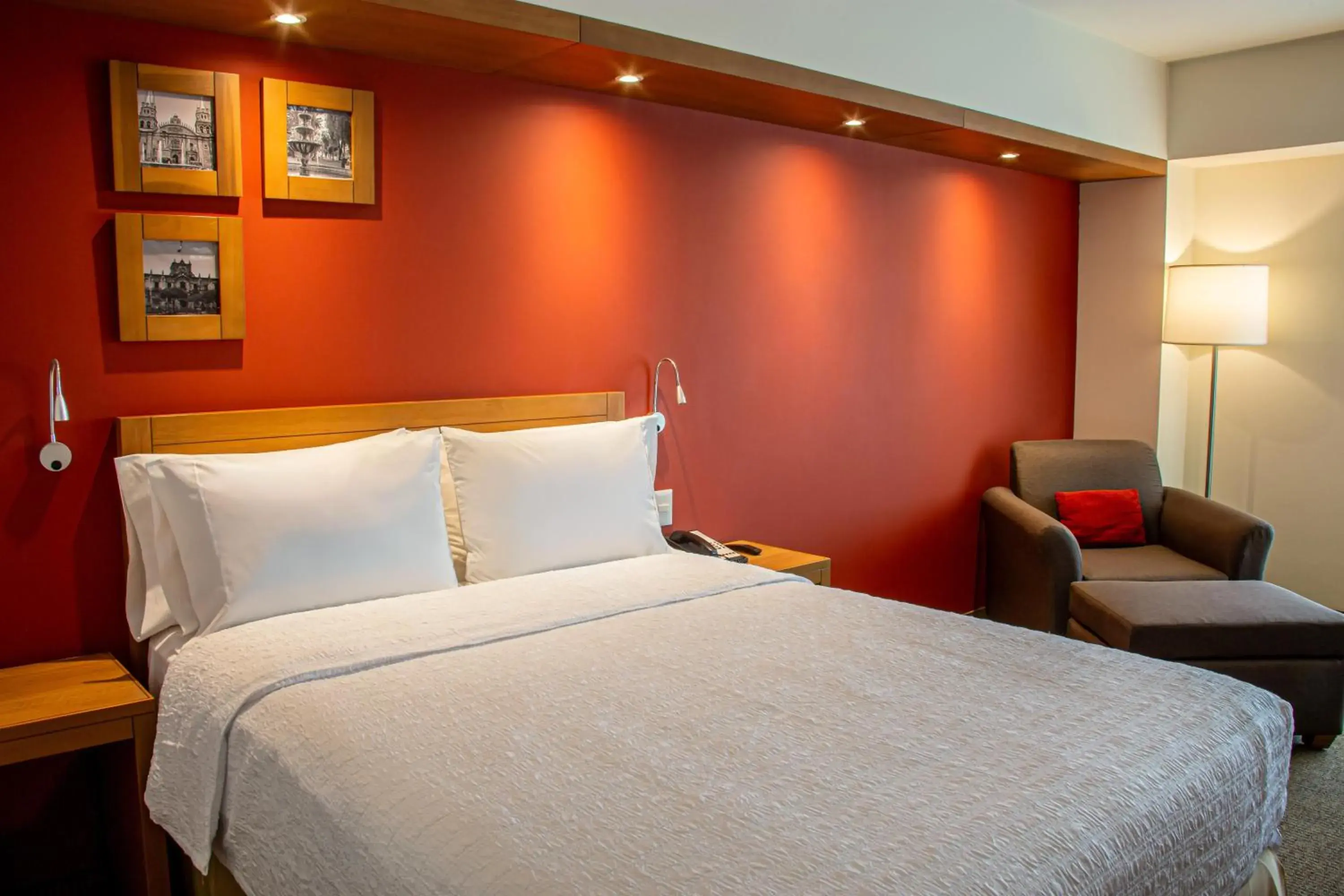 Bed in Hampton by Hilton Guadalajara Expo Bed in Hampton by Hilton Guadalajara Expo