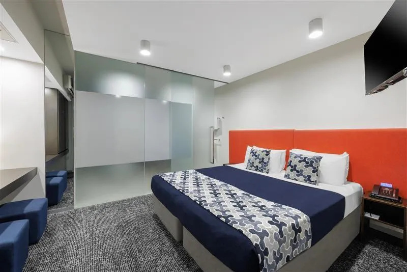 Bedroom, Bed in Great Southern Hotel Melbourne