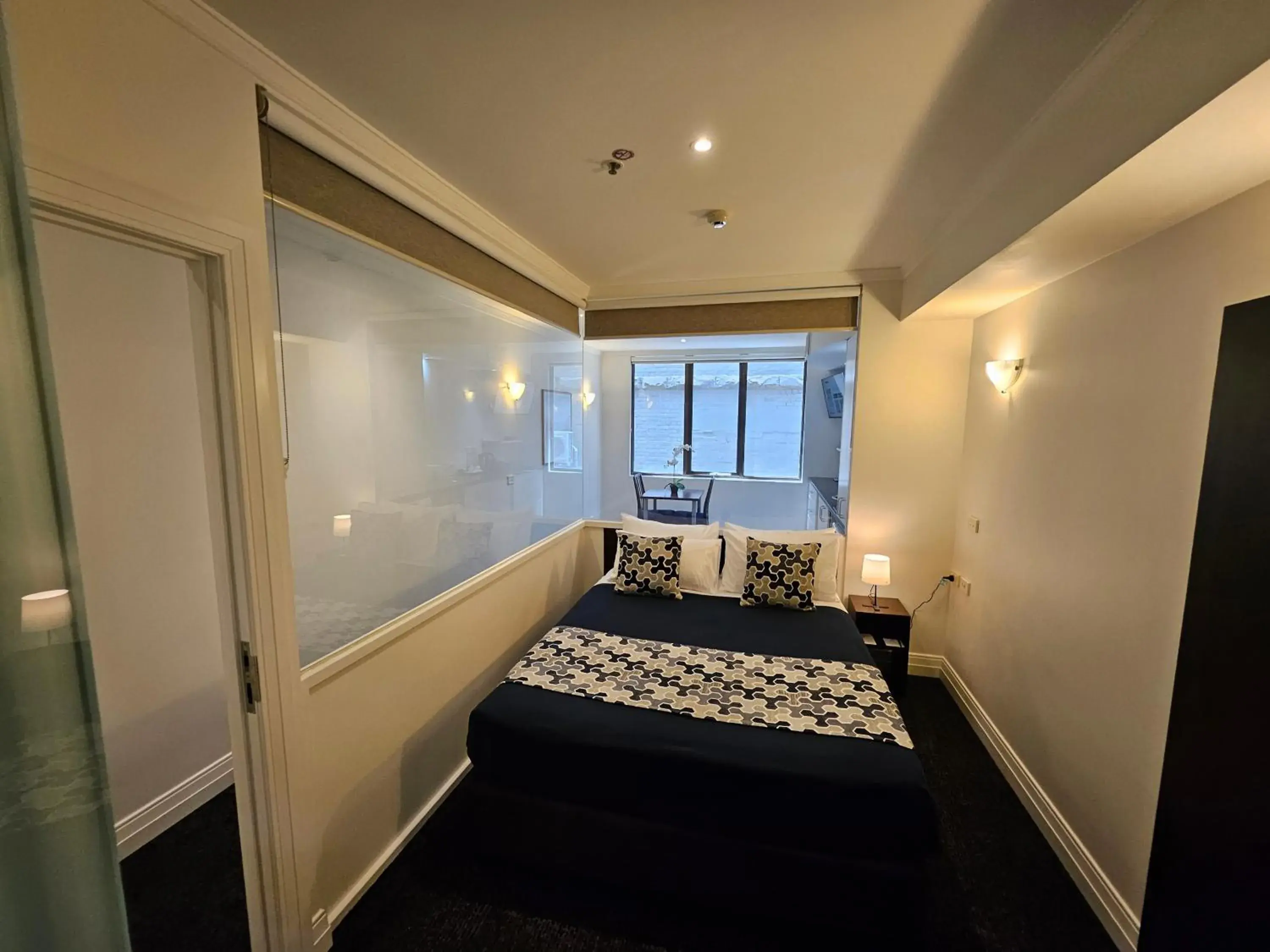 Bed in Great Southern Hotel Melbourne Bed in Great Southern Hotel Melbourne