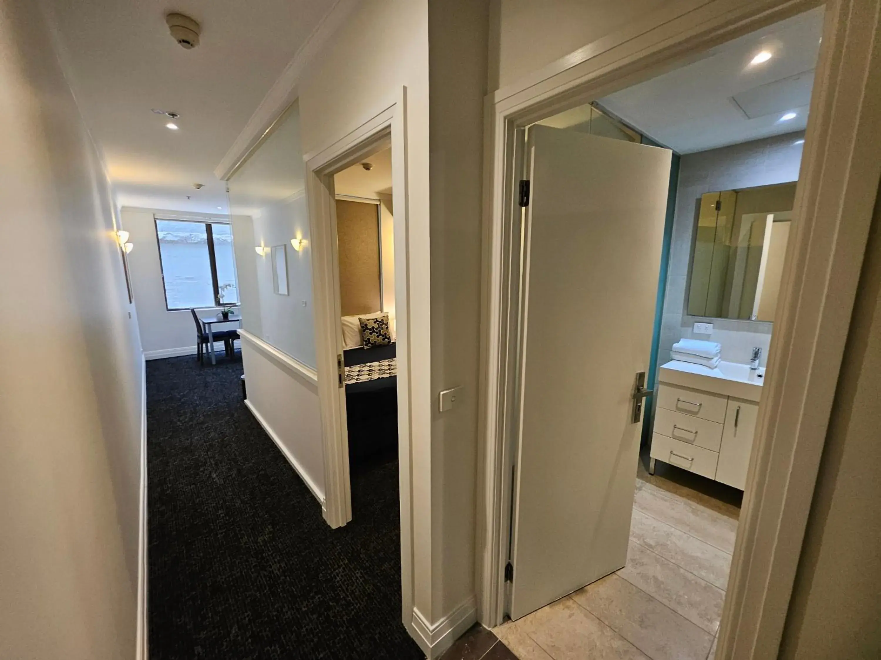 Bed in Great Southern Hotel Melbourne Bed in Great Southern Hotel Melbourne