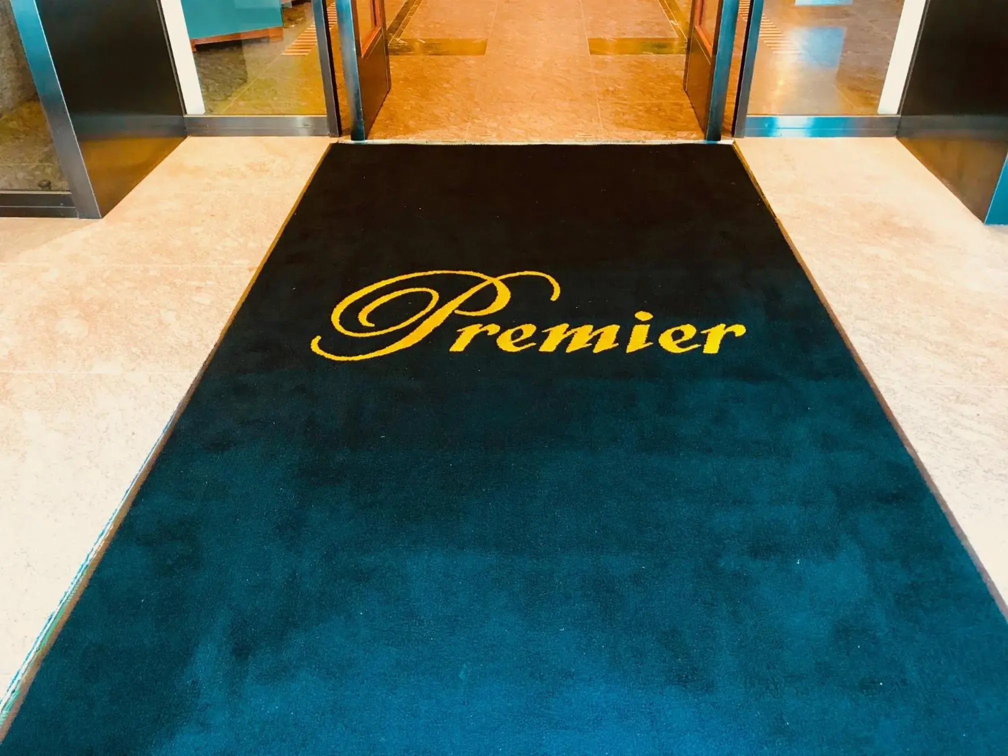 Facade/entrance in Kanazawa New Grand Hotel Premier Facade/entrance in Kanazawa New Grand Hotel Premier