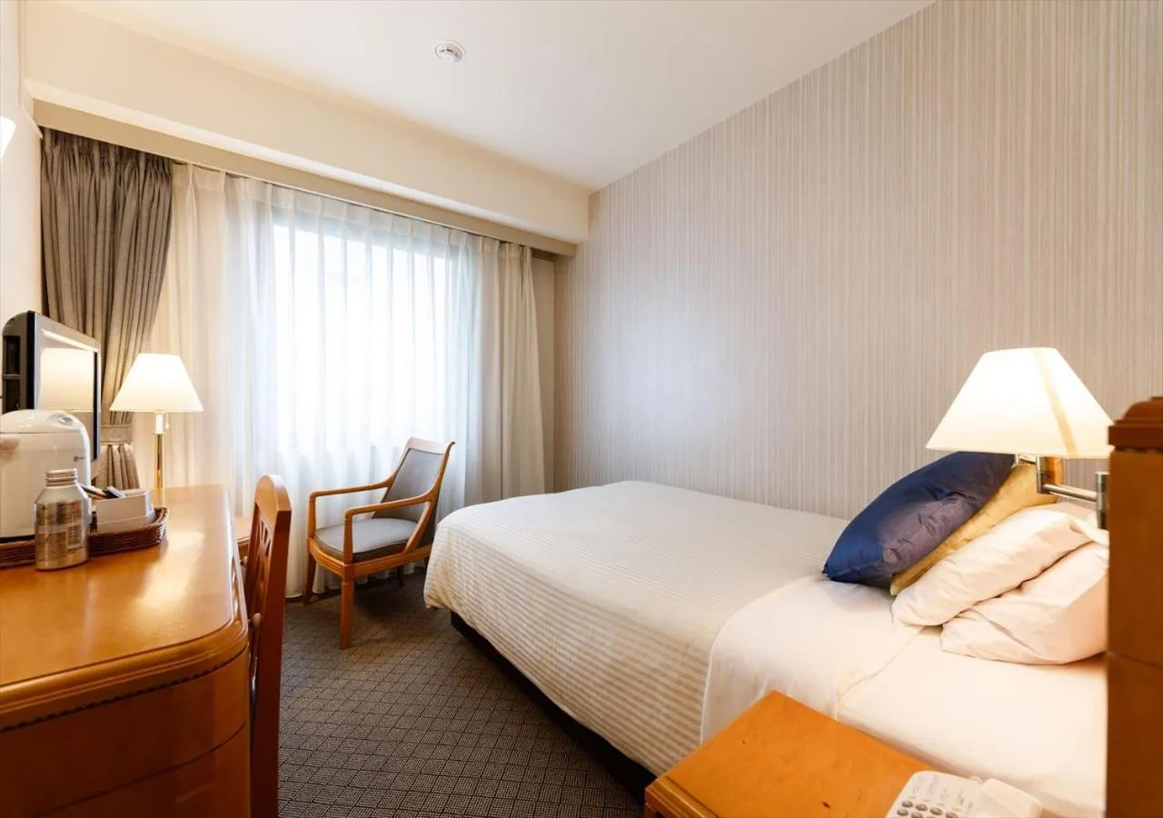 Photo of the whole room, Bed in Kanazawa New Grand Hotel Premier
