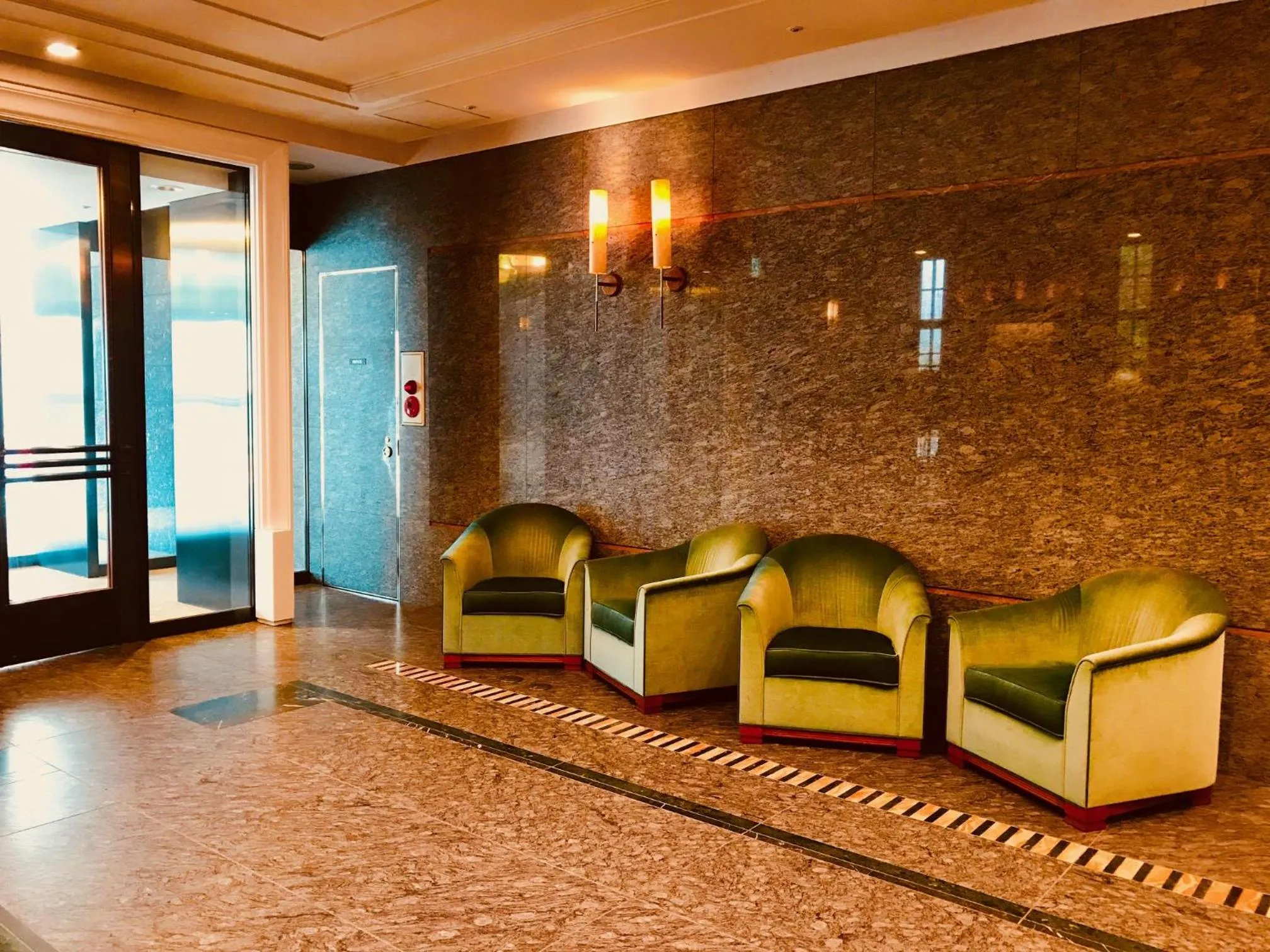 Lobby or reception in Kanazawa New Grand Hotel Premier