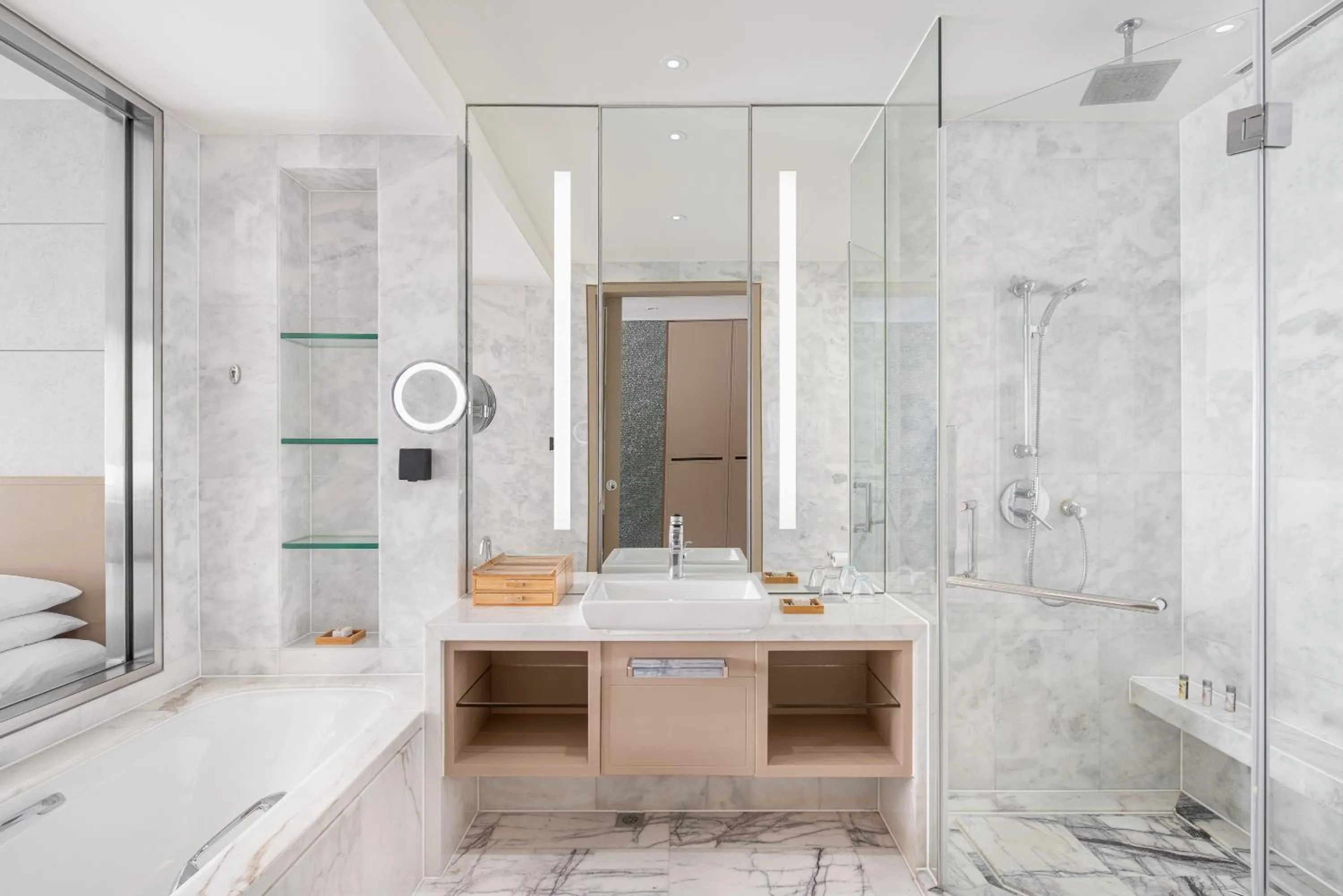 Bathroom in Renaissance Shanghai Caohejing Hotel