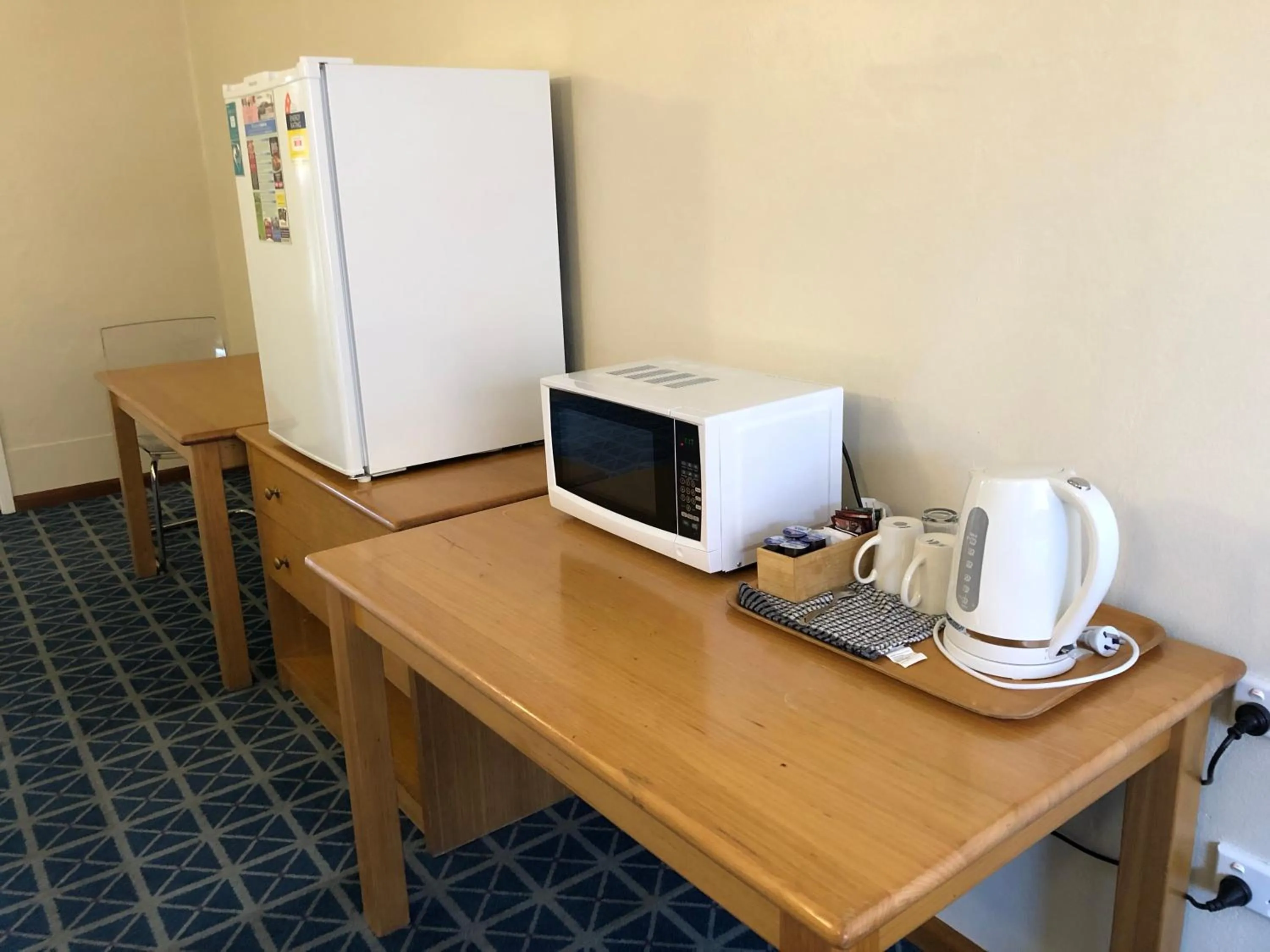 Coffee/tea facilities in Canberra Lyneham Motor Inn