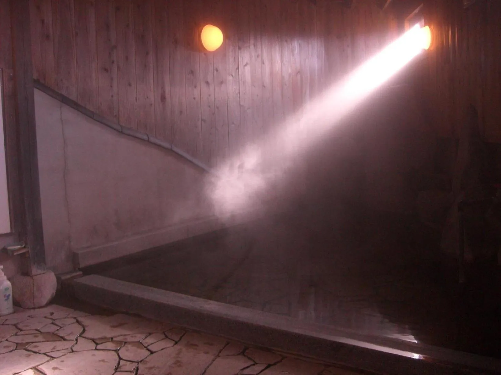 Hot Spring Bath in Yufuin Country Road Youth Hostel