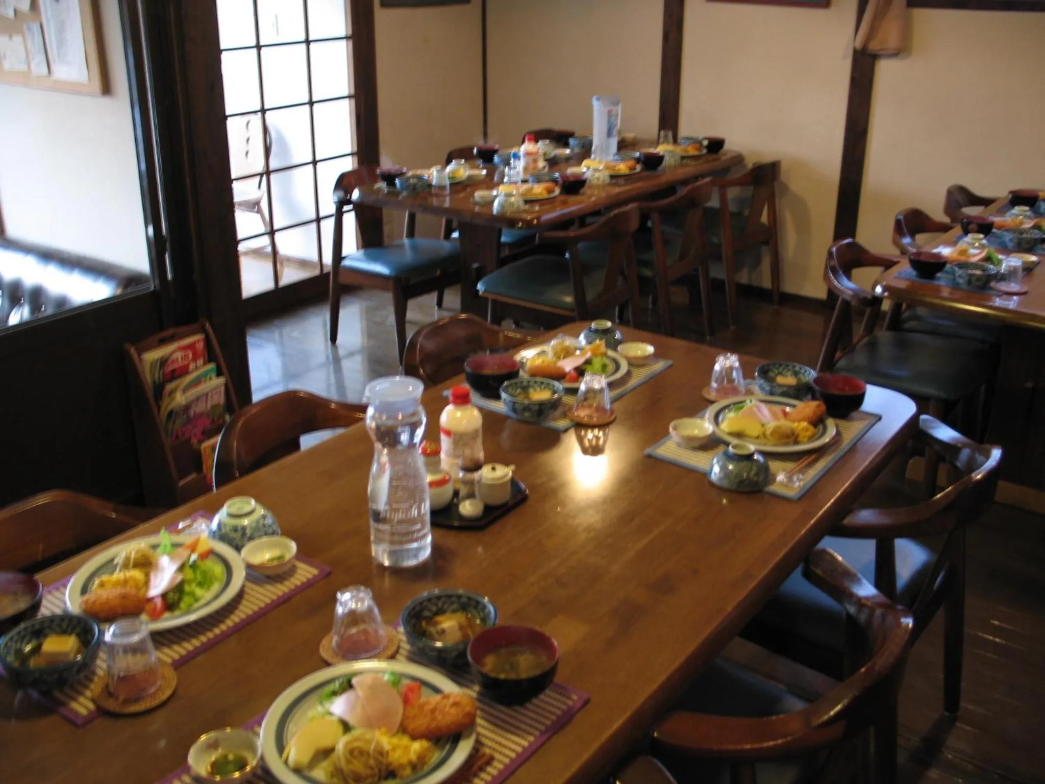 Restaurant/places to eat in Yufuin Country Road Youth Hostel