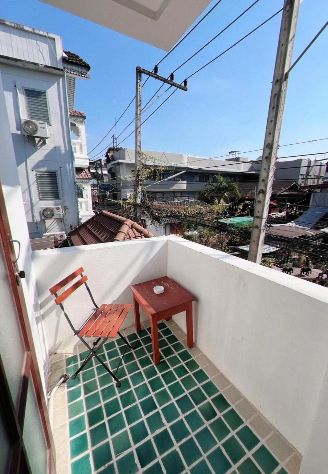Balcony/Terrace in Sripat Guesthouse SHA Extra Plus