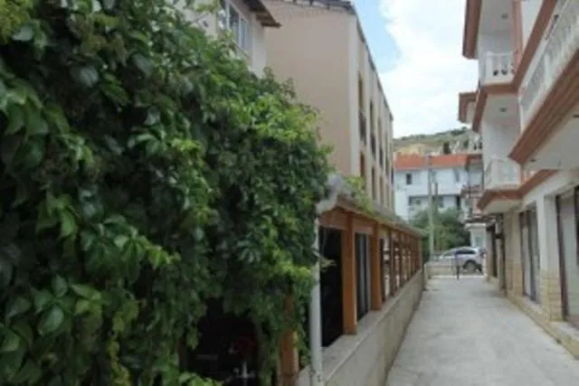 Facade/entrance in Koz Eren Otel Çeşme