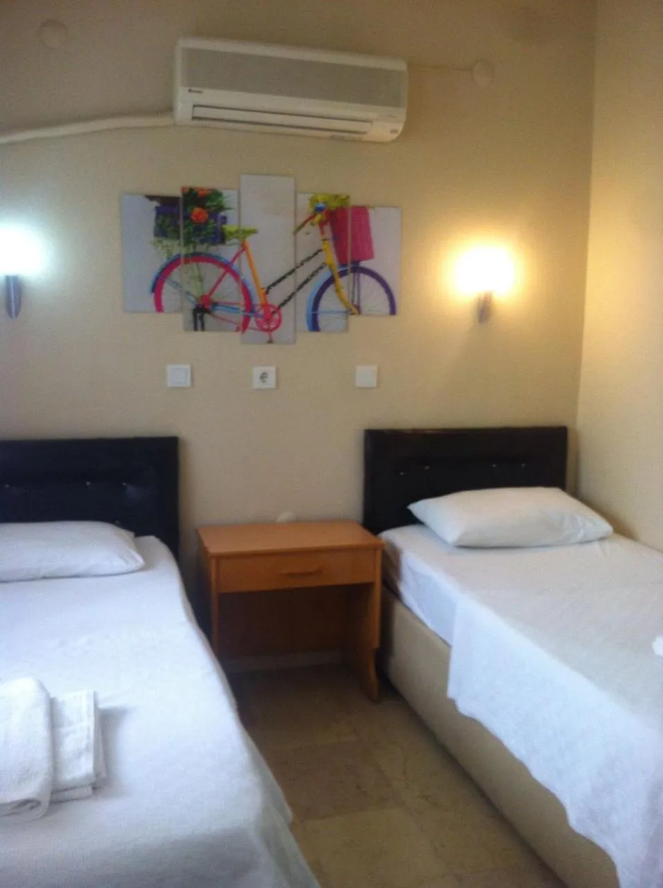 Koz Eren Otel Çeşme