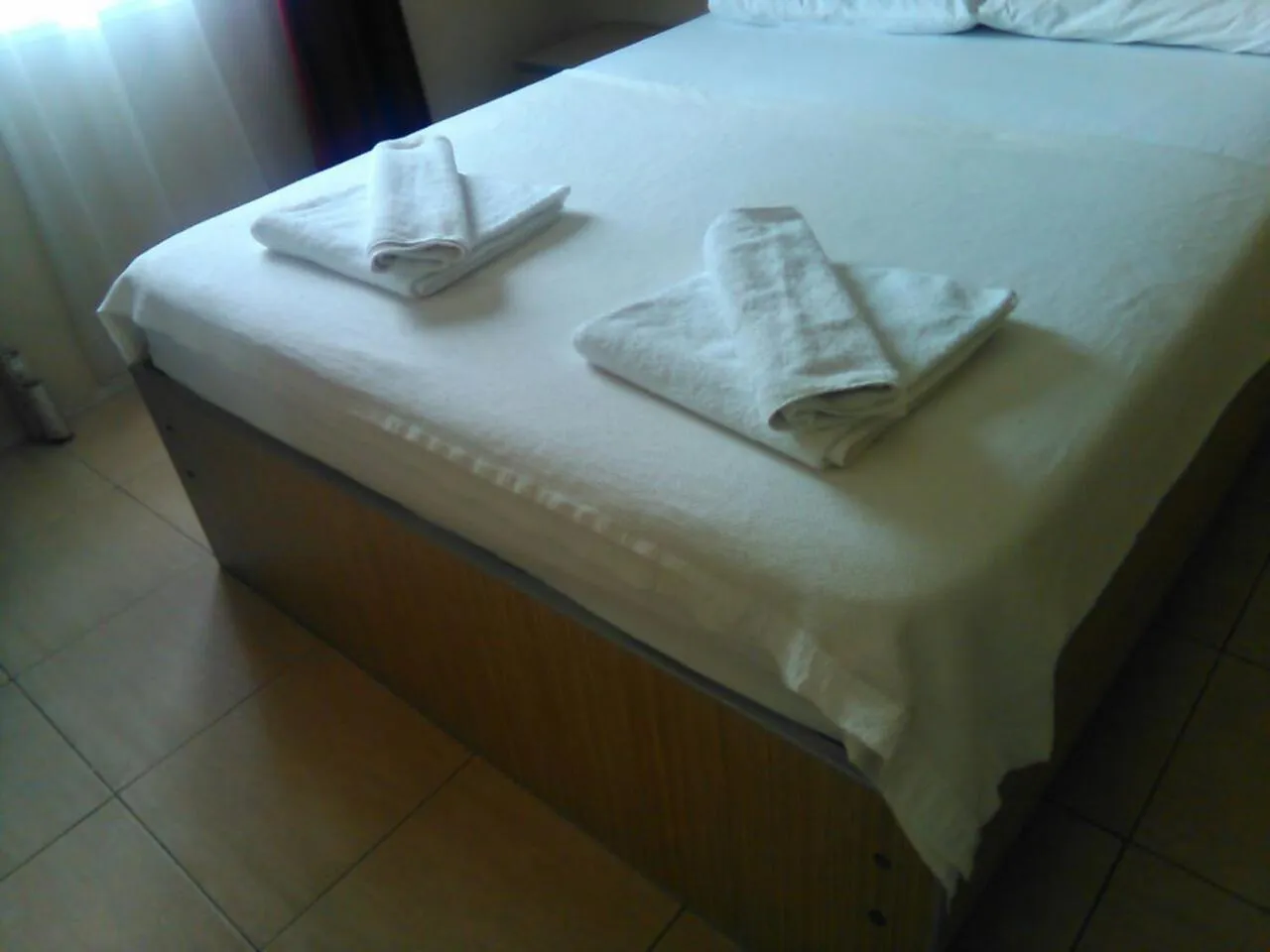 Koz Eren Otel Çeşme