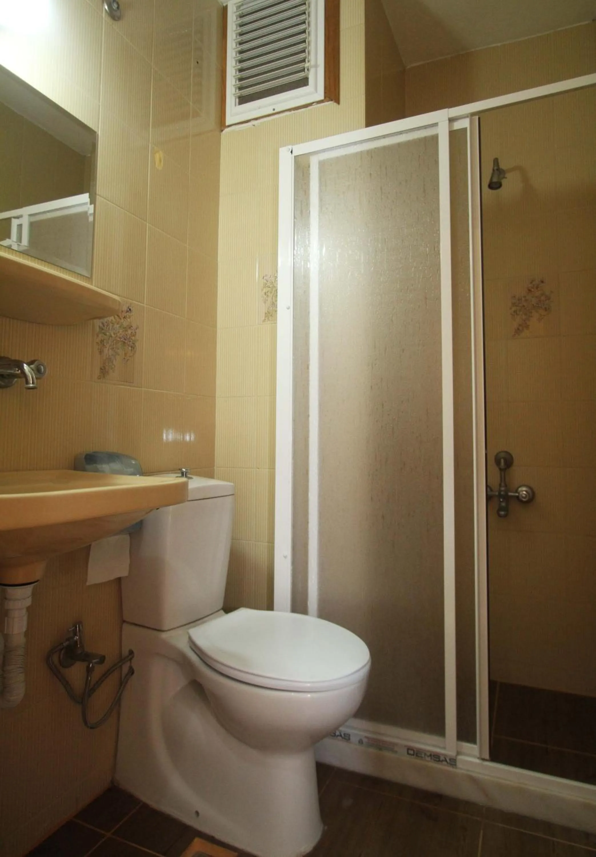 Bathroom in Koz Eren Otel Çeşme