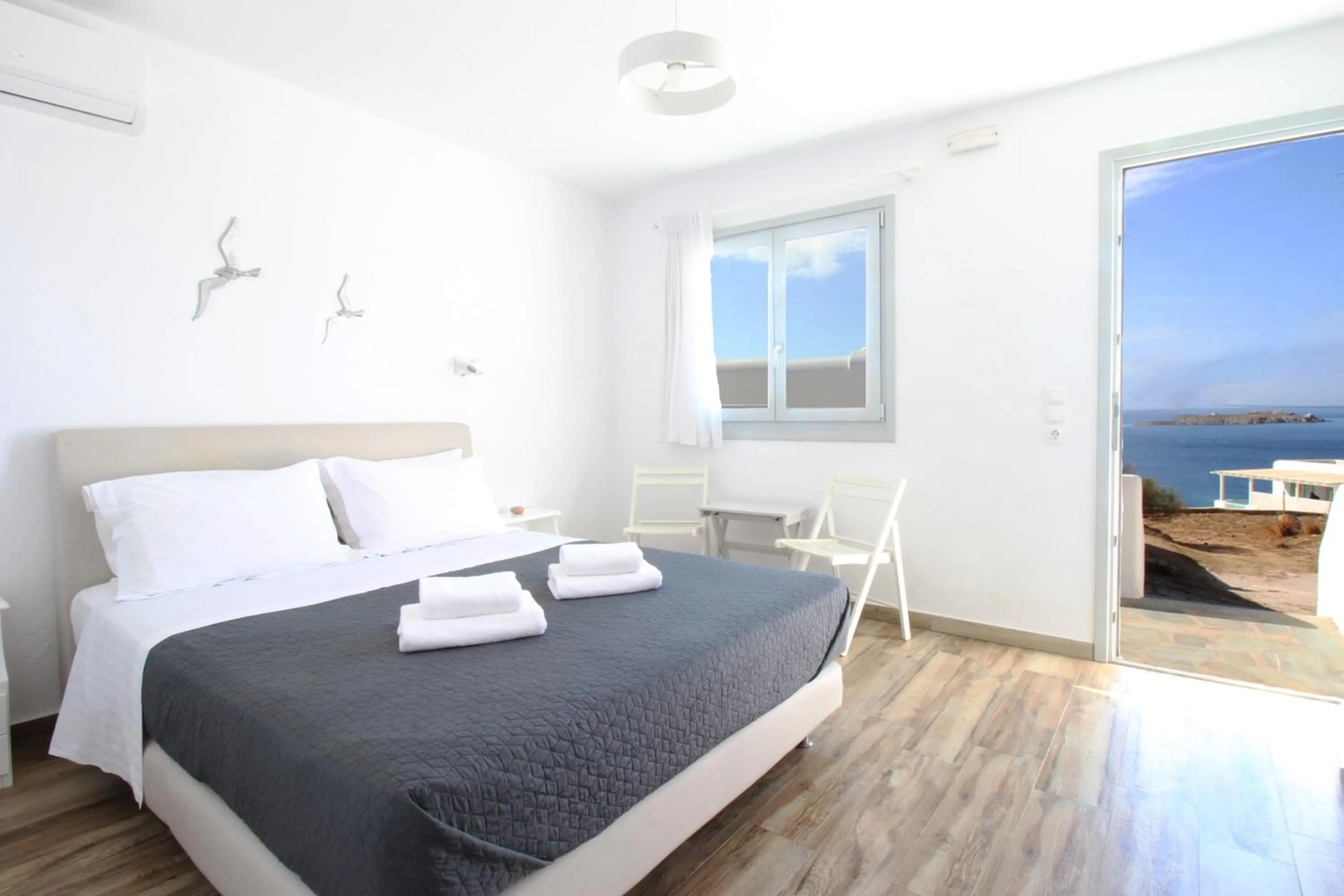 Bed in Crystal View Mykonos