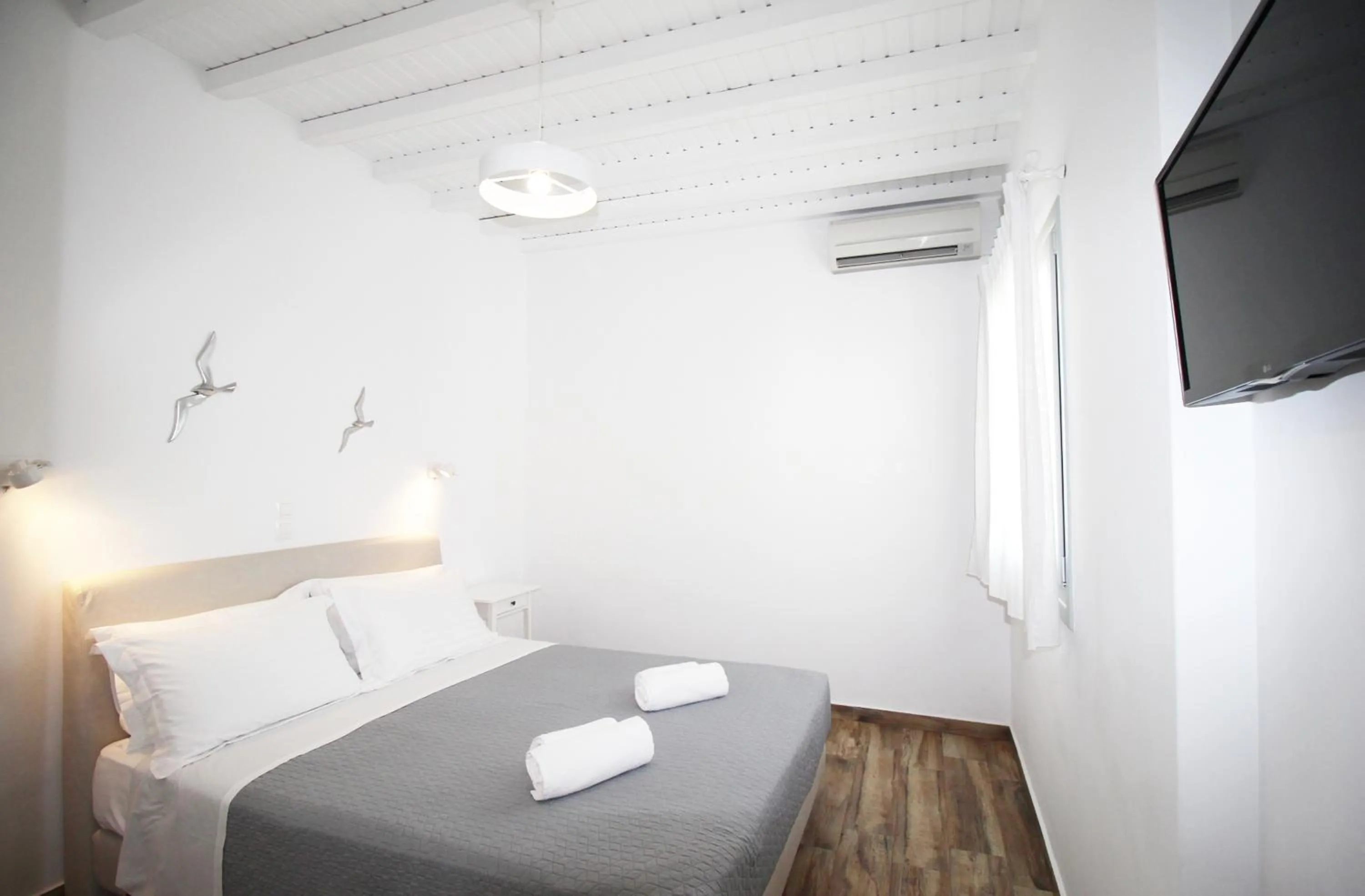 Bed in Crystal View Mykonos