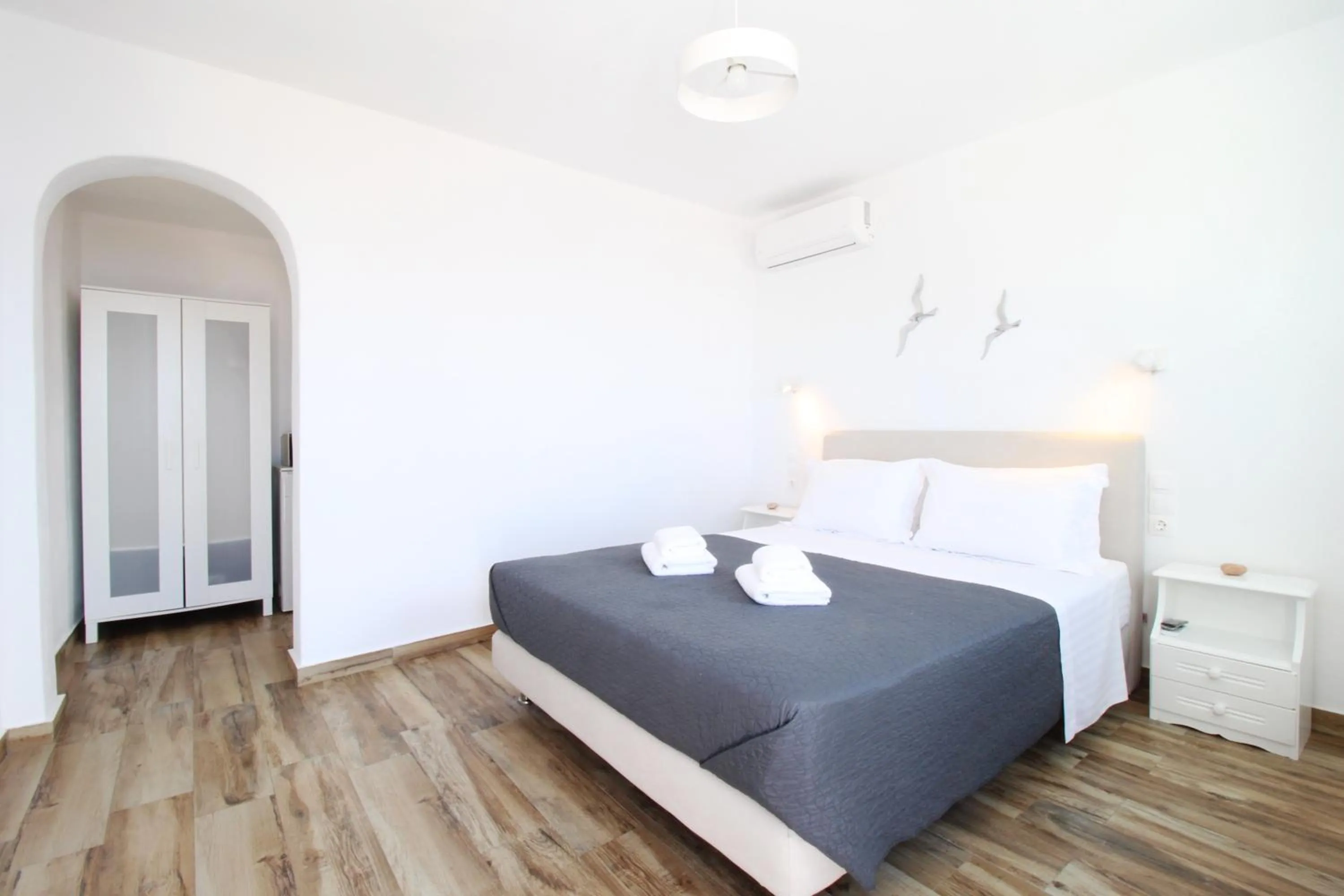Bed in Crystal View Mykonos