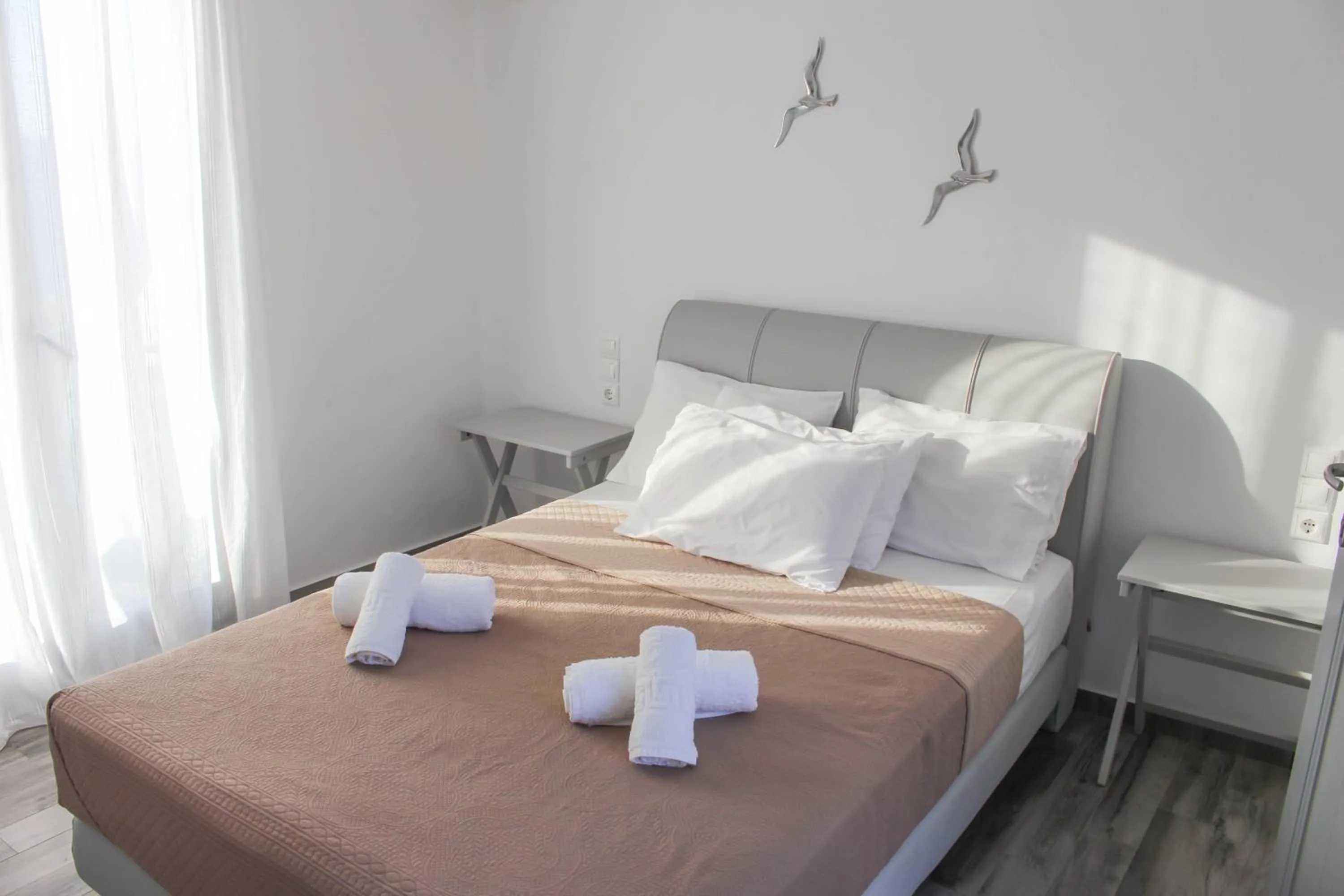 Bedroom, Bed in Crystal View Mykonos