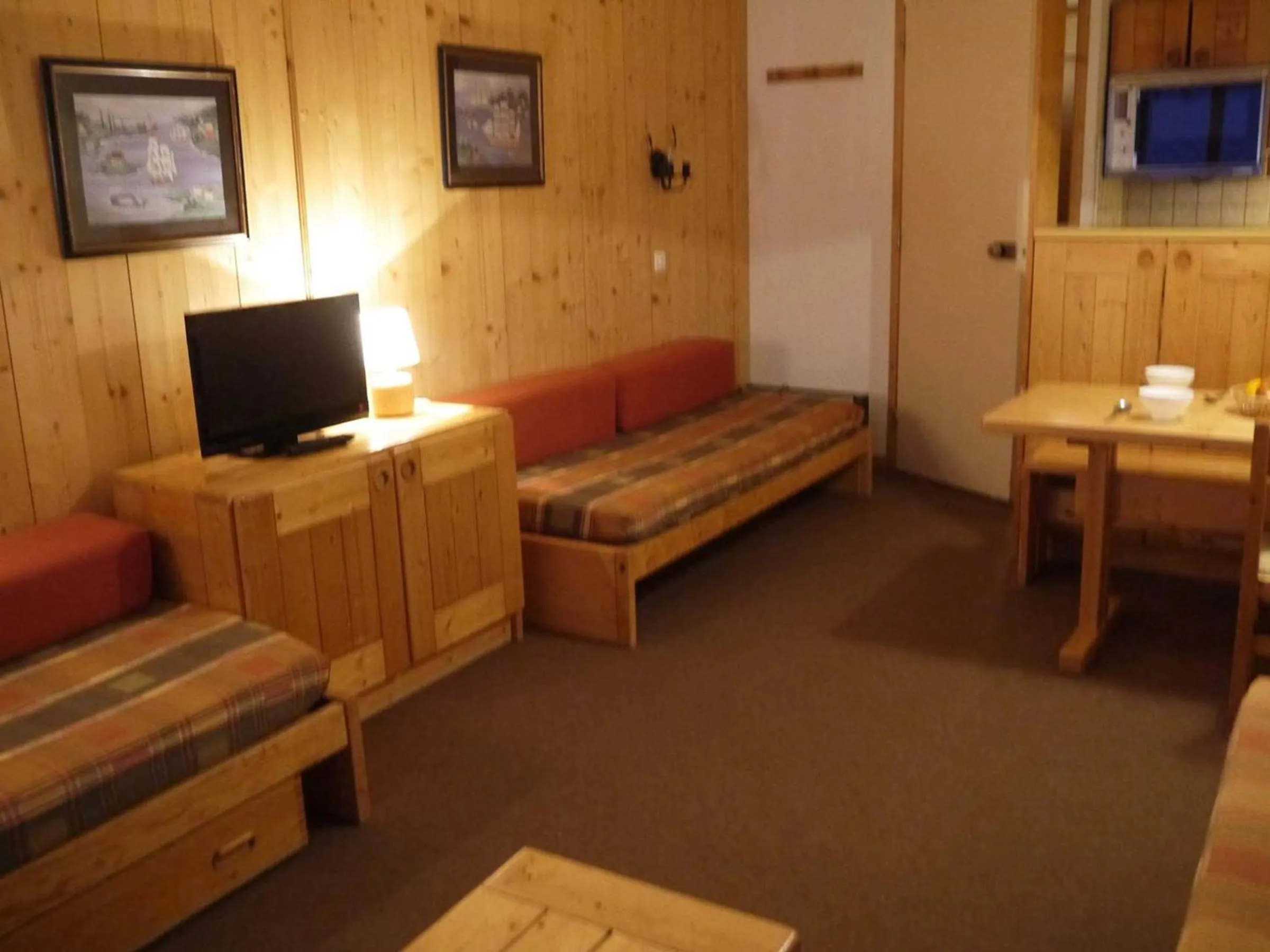 Appartement cosy 36m² pour 5 pers., balcon sud-ouest, au pied des pistes, Laitelet, Les Allues - FR-1-355-123