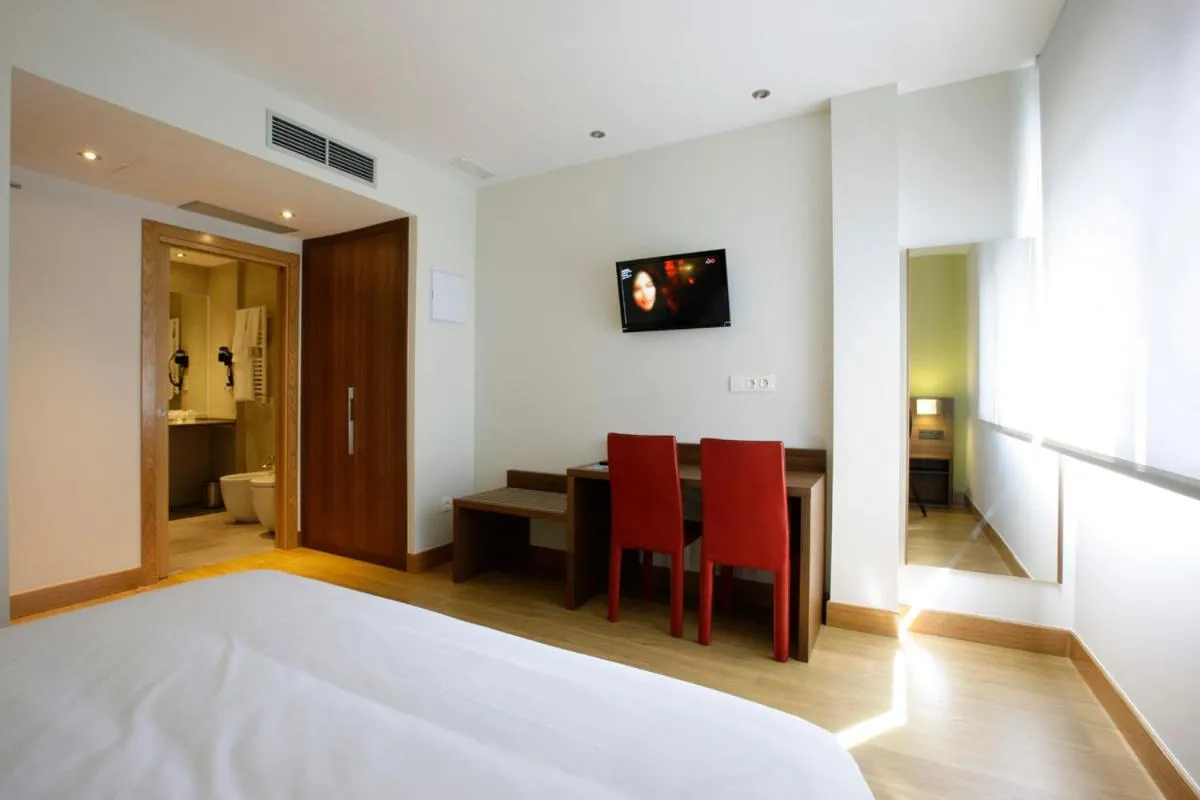 Bed in Aginaga Hotela