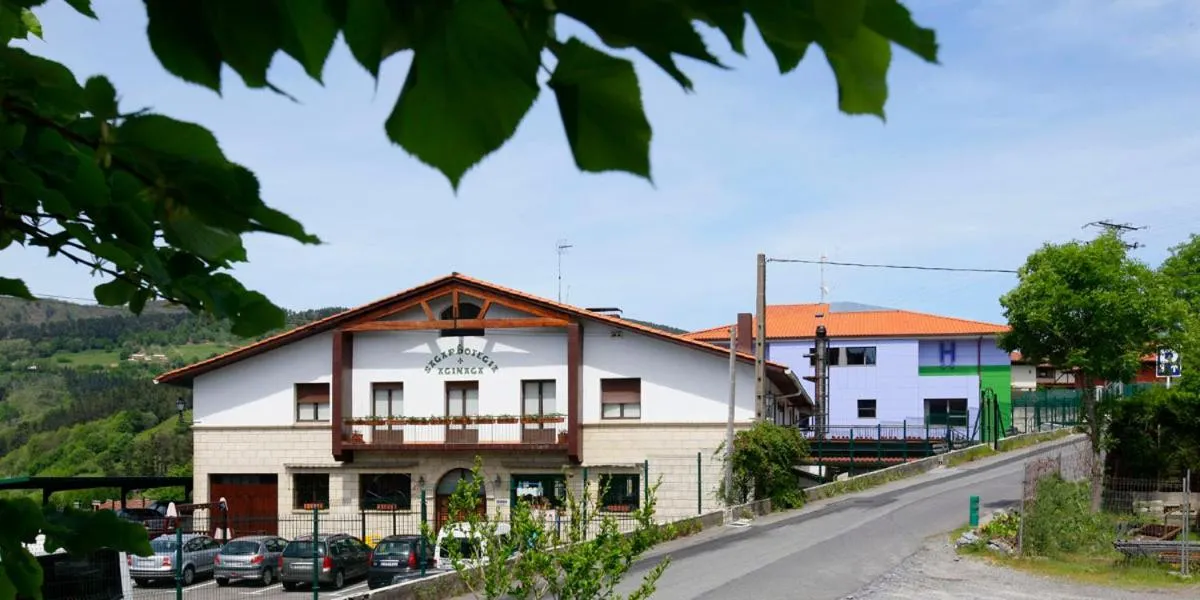 Facade/entrance in Aginaga Hotela