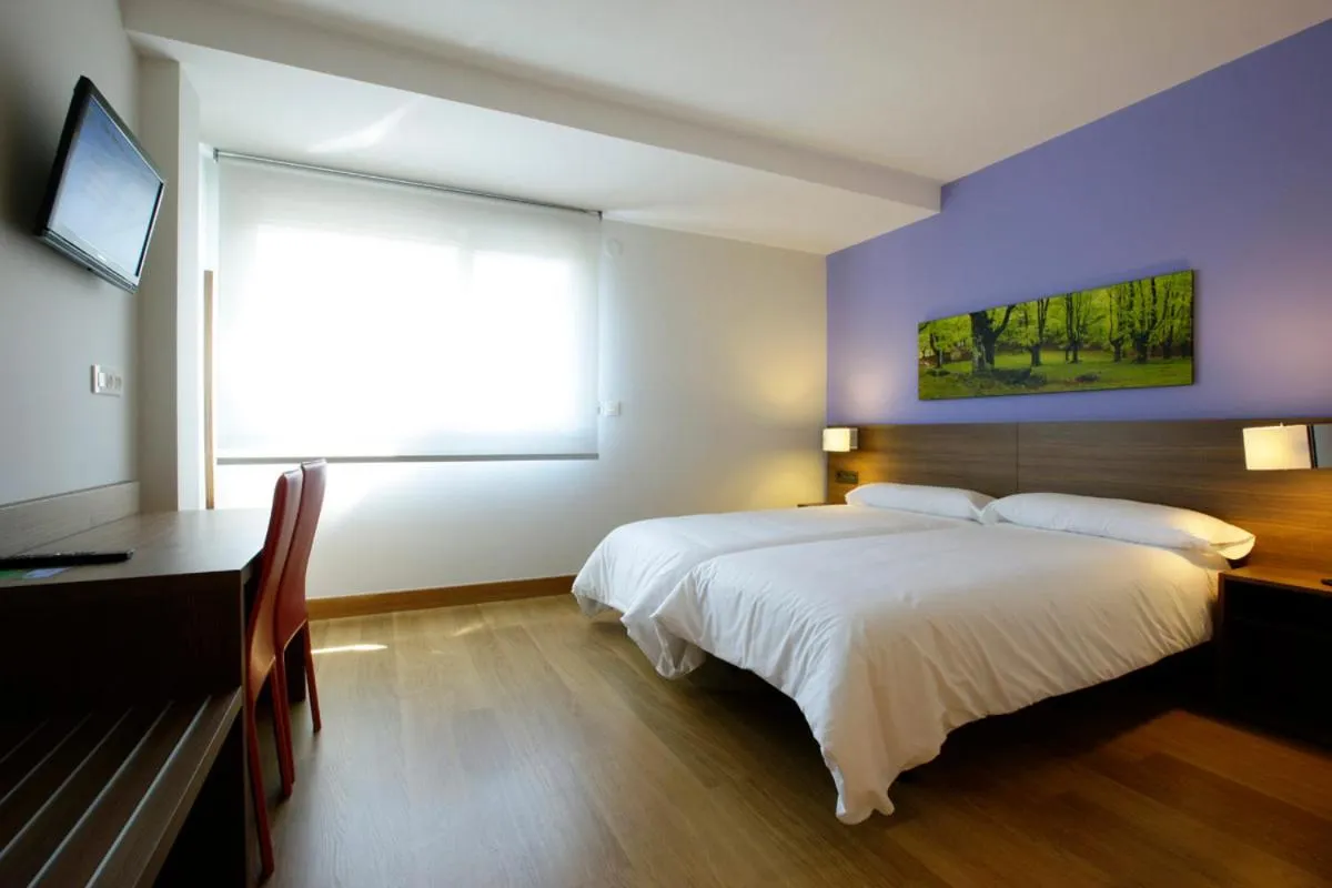 Bed in Aginaga Hotela