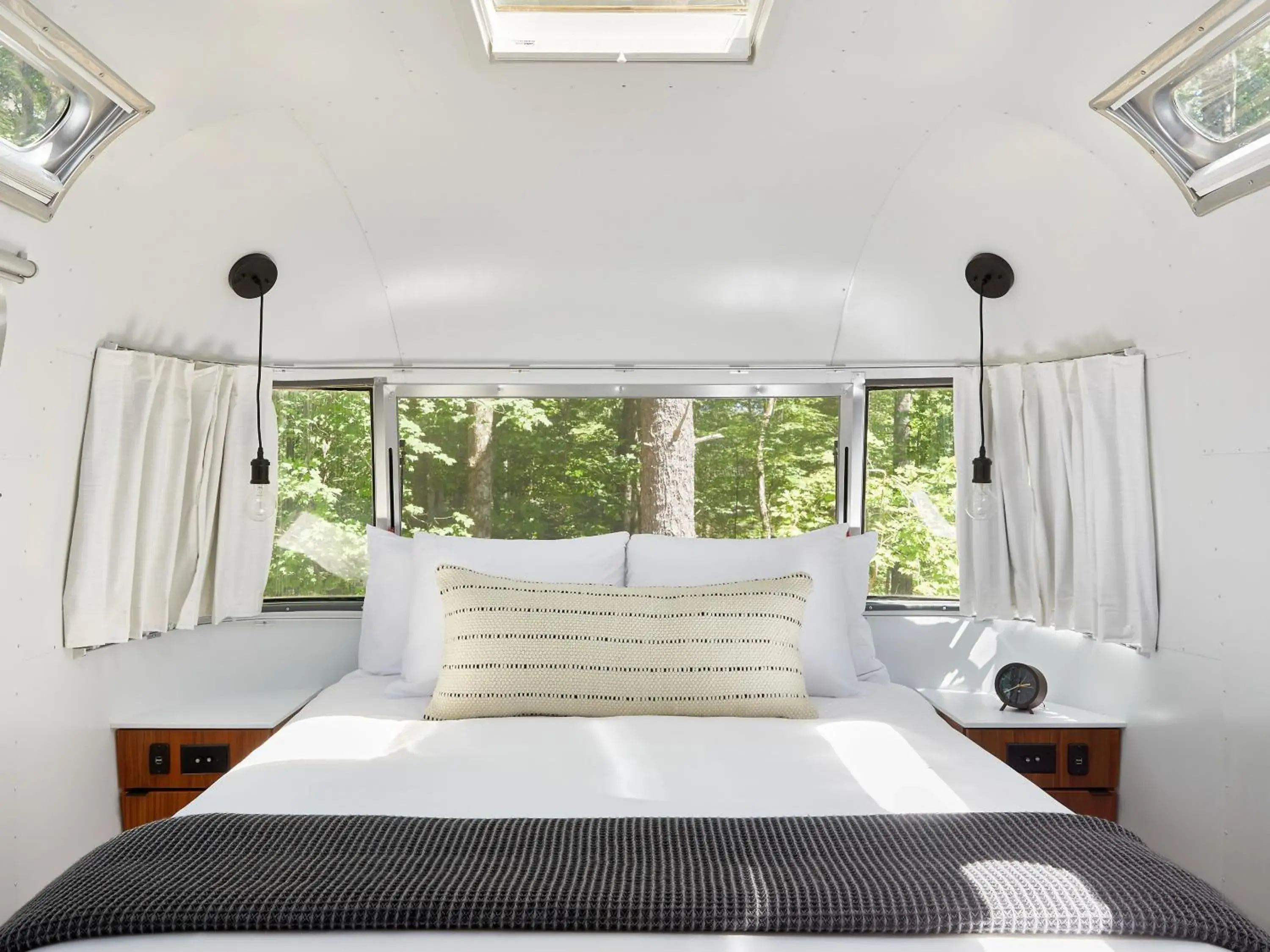 Bed in AutoCamp Yosemite Bed in AutoCamp Yosemite
