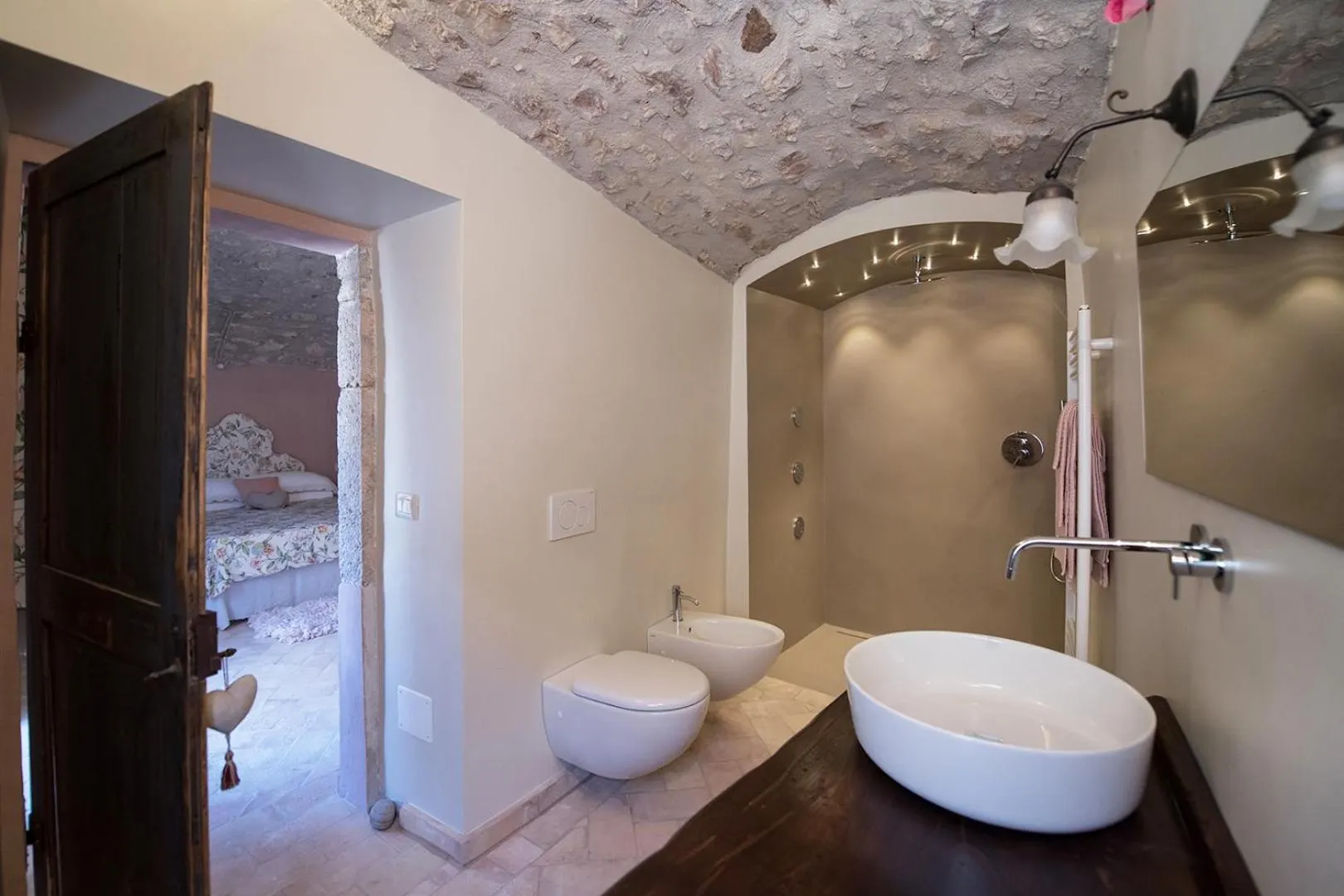 Shower in B&B dell'Osteria