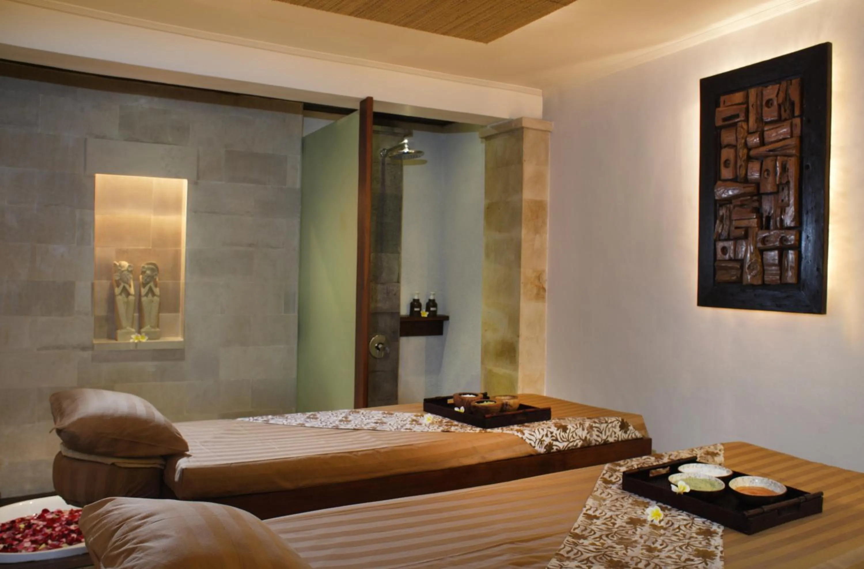 Massage, Bed in Nyuh Bali Villas