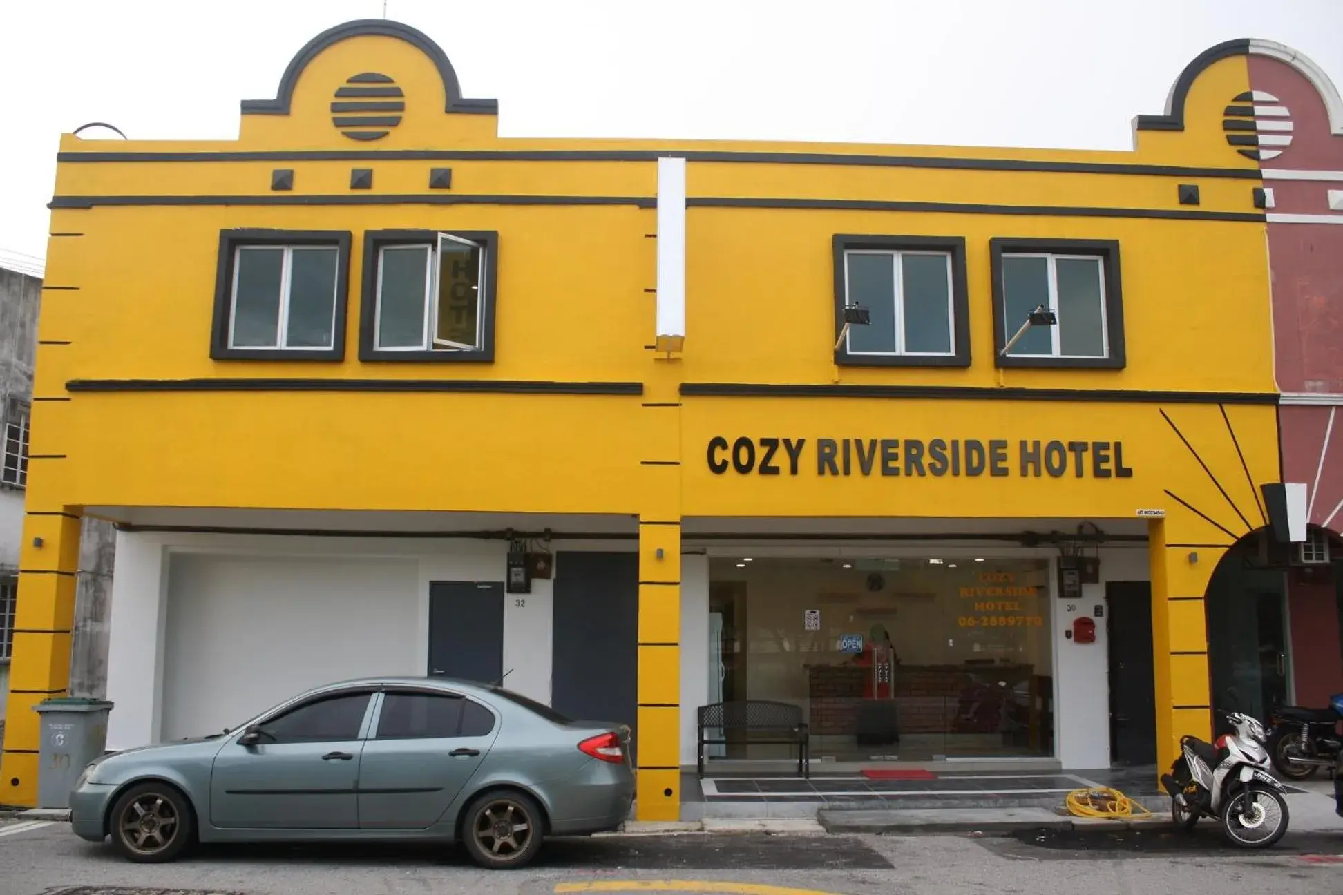 Cozy Riverside Hotel Cozy Riverside Hotel