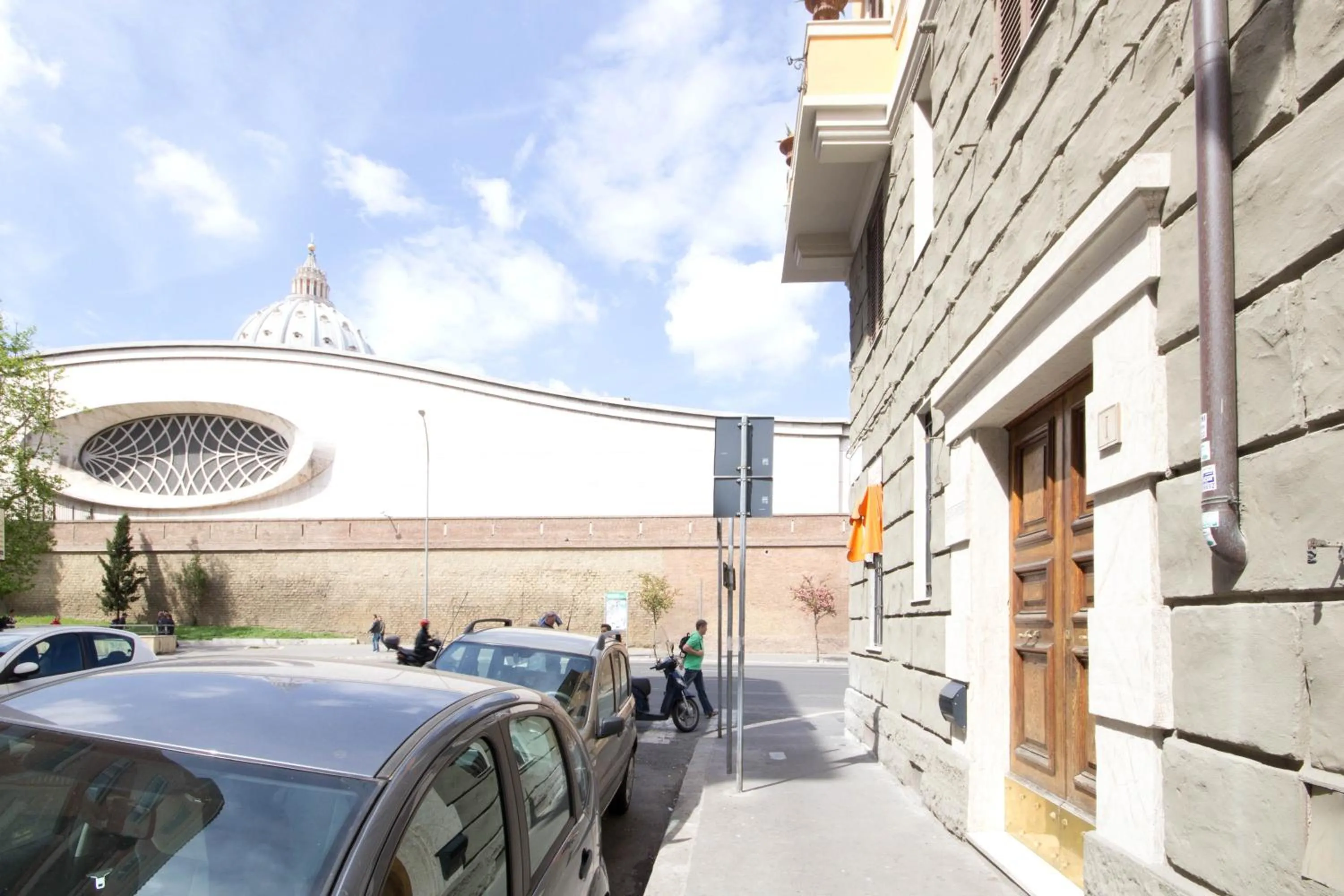 Property building in Lunaria Suites Rome Vaticano