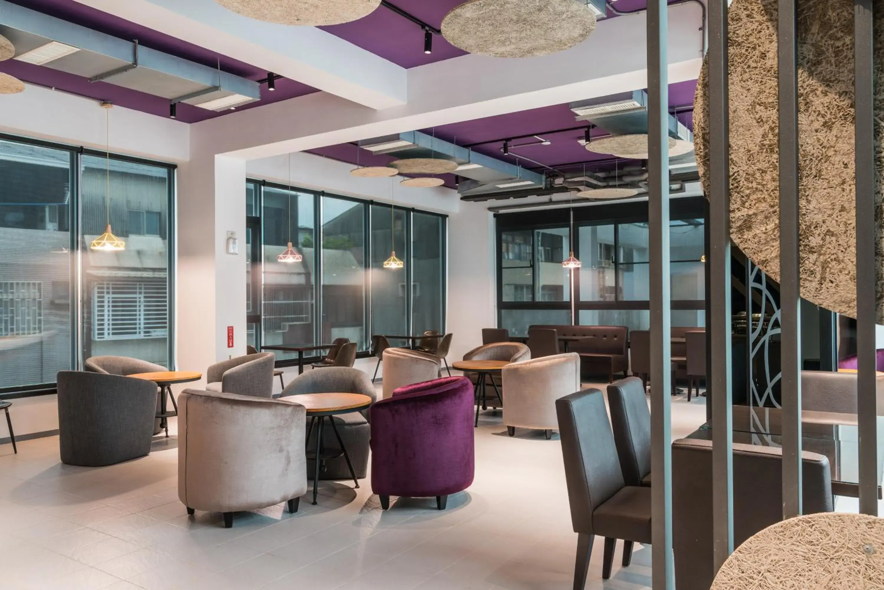 Restaurant/places to eat in High Cloud Motel Restaurant/places to eat in High Cloud Motel