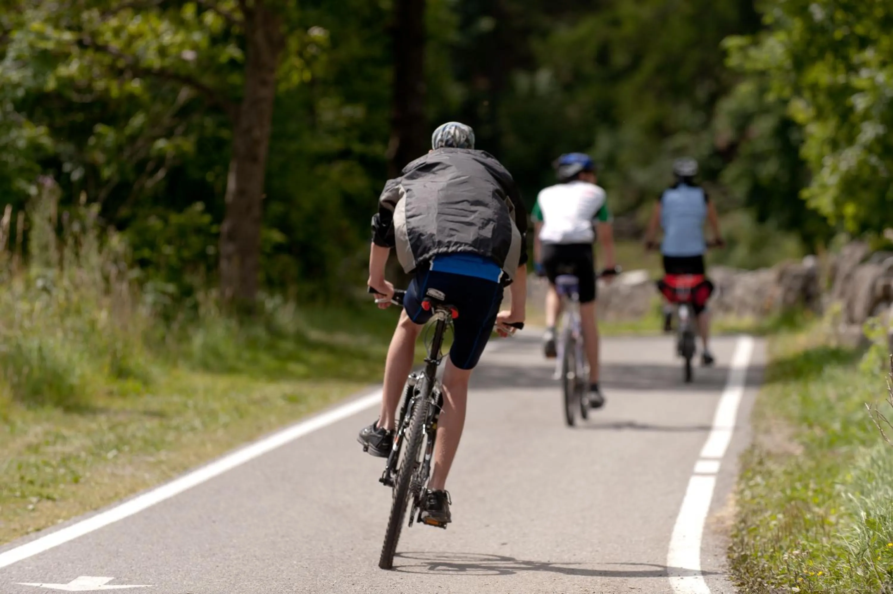 Cycling in Burgus - Design Suites & Apartments