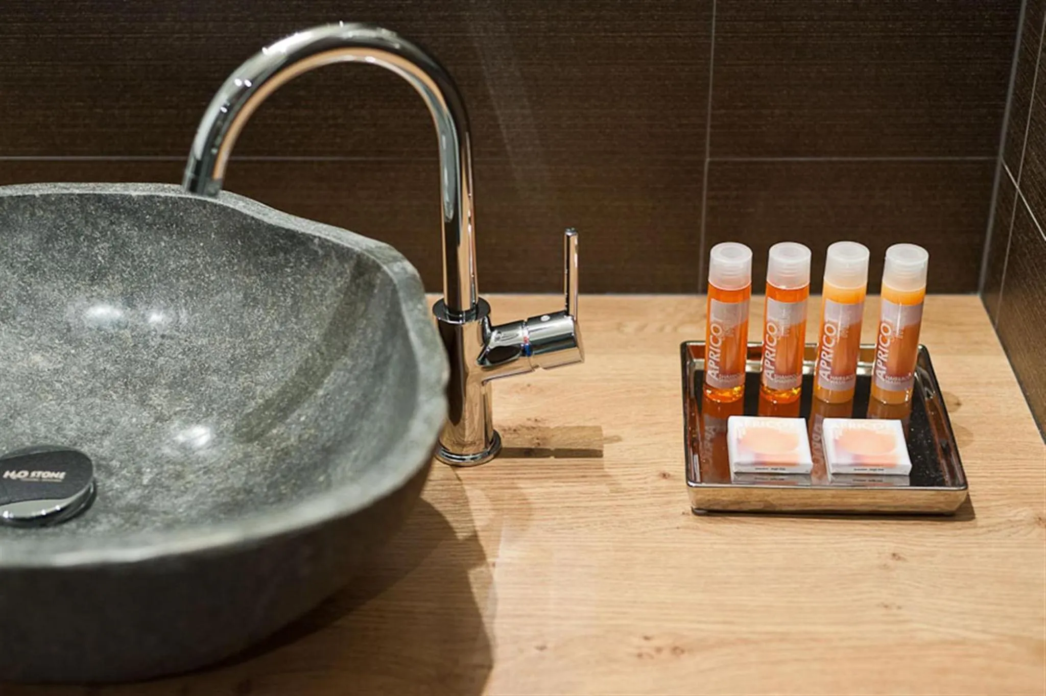 Shower in Burgus - Design Suites & Apartments