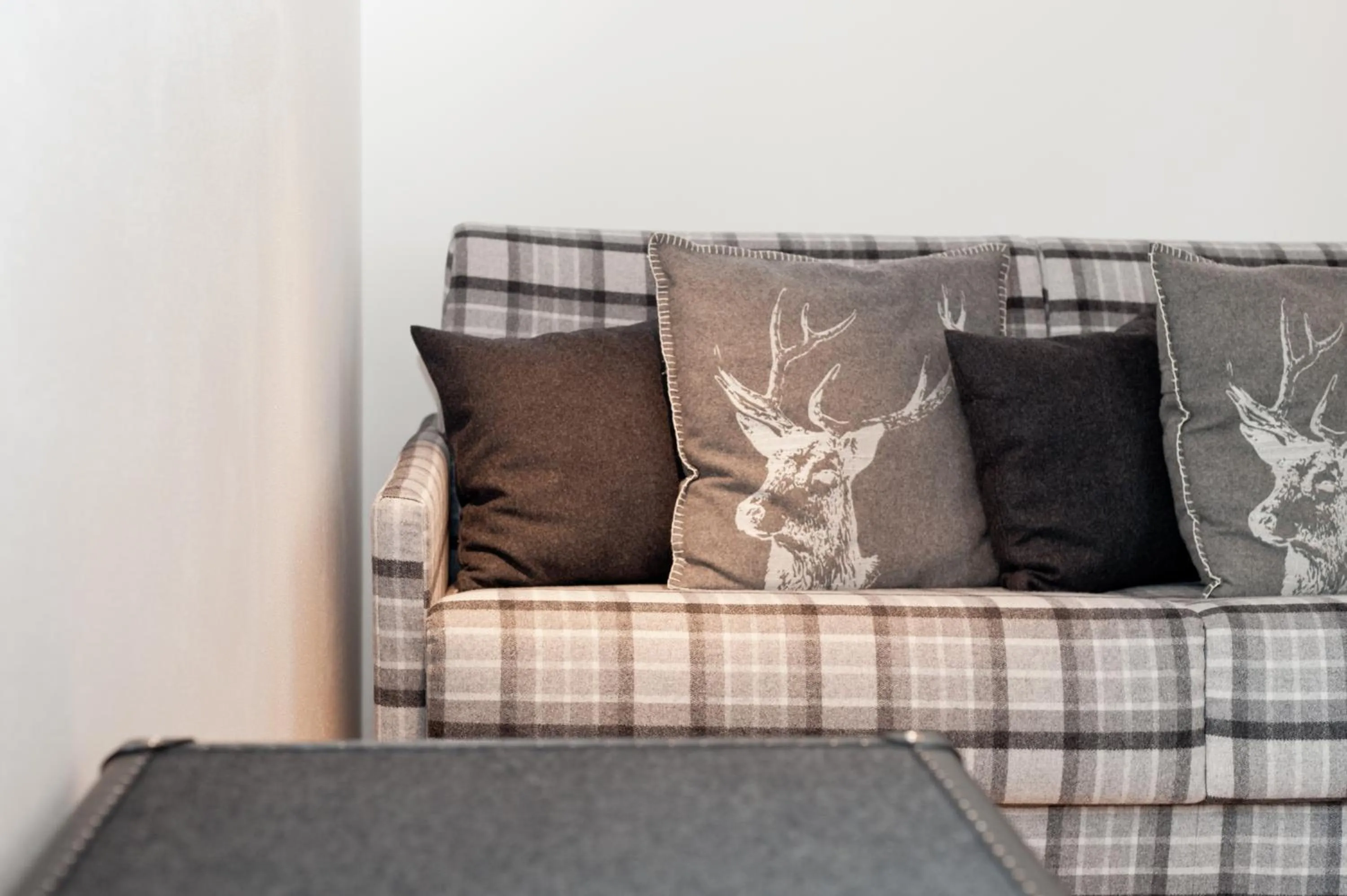 Living room, Bed in Burgus - Design Suites & Apartments