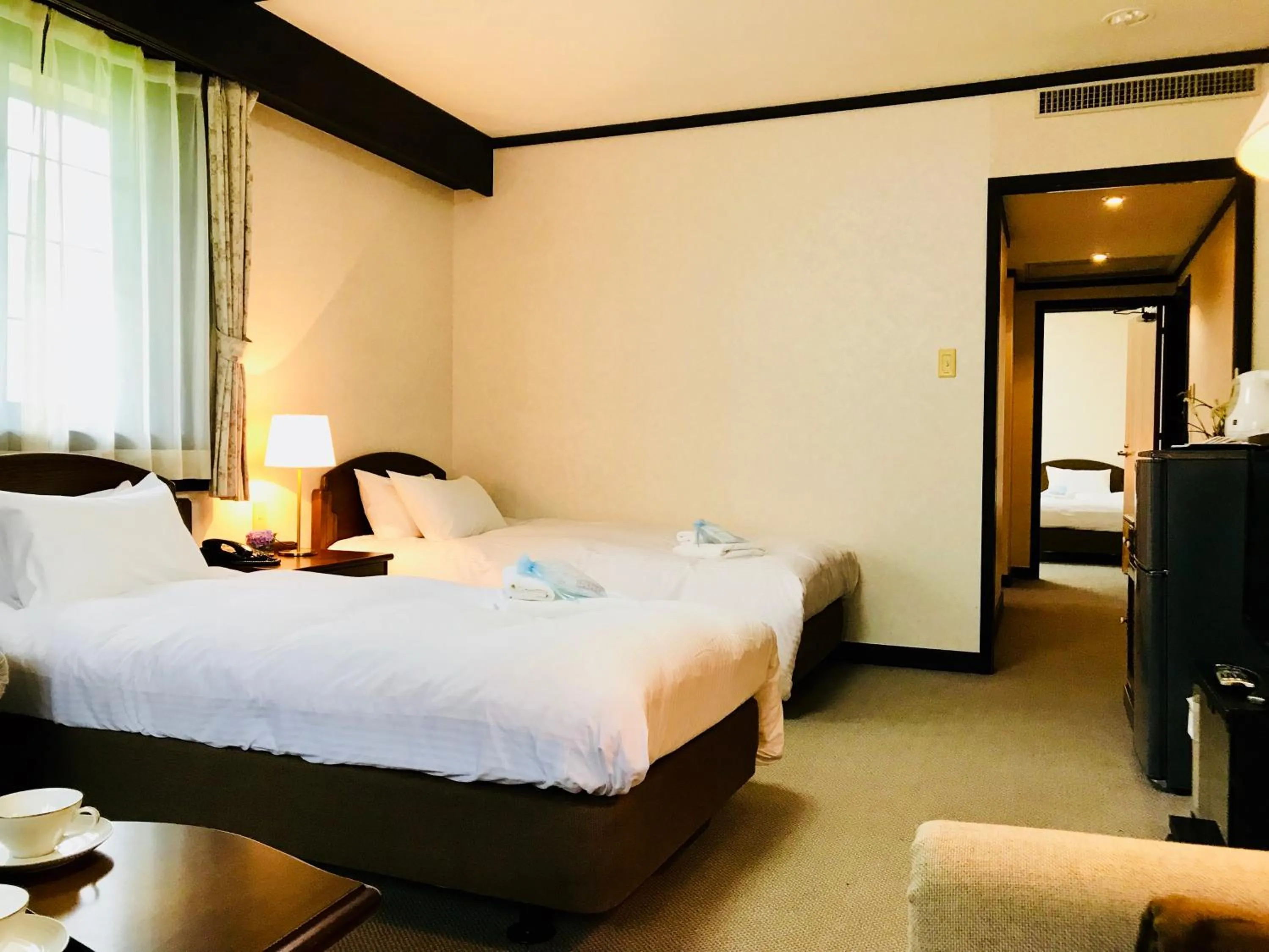 Photo of the whole room, Bed in Shakespeare Hotel