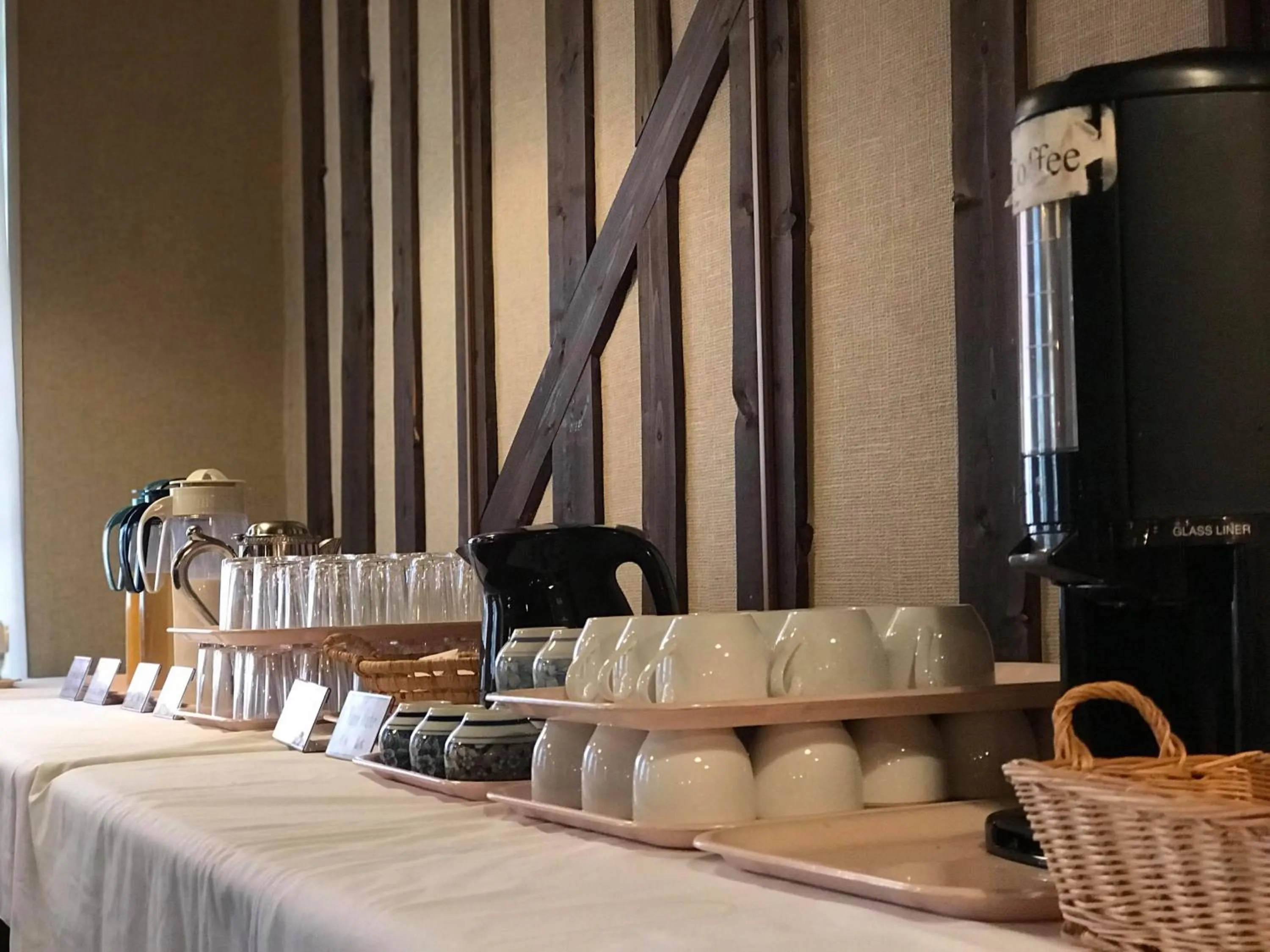 Buffet breakfast in Shakespeare Hotel