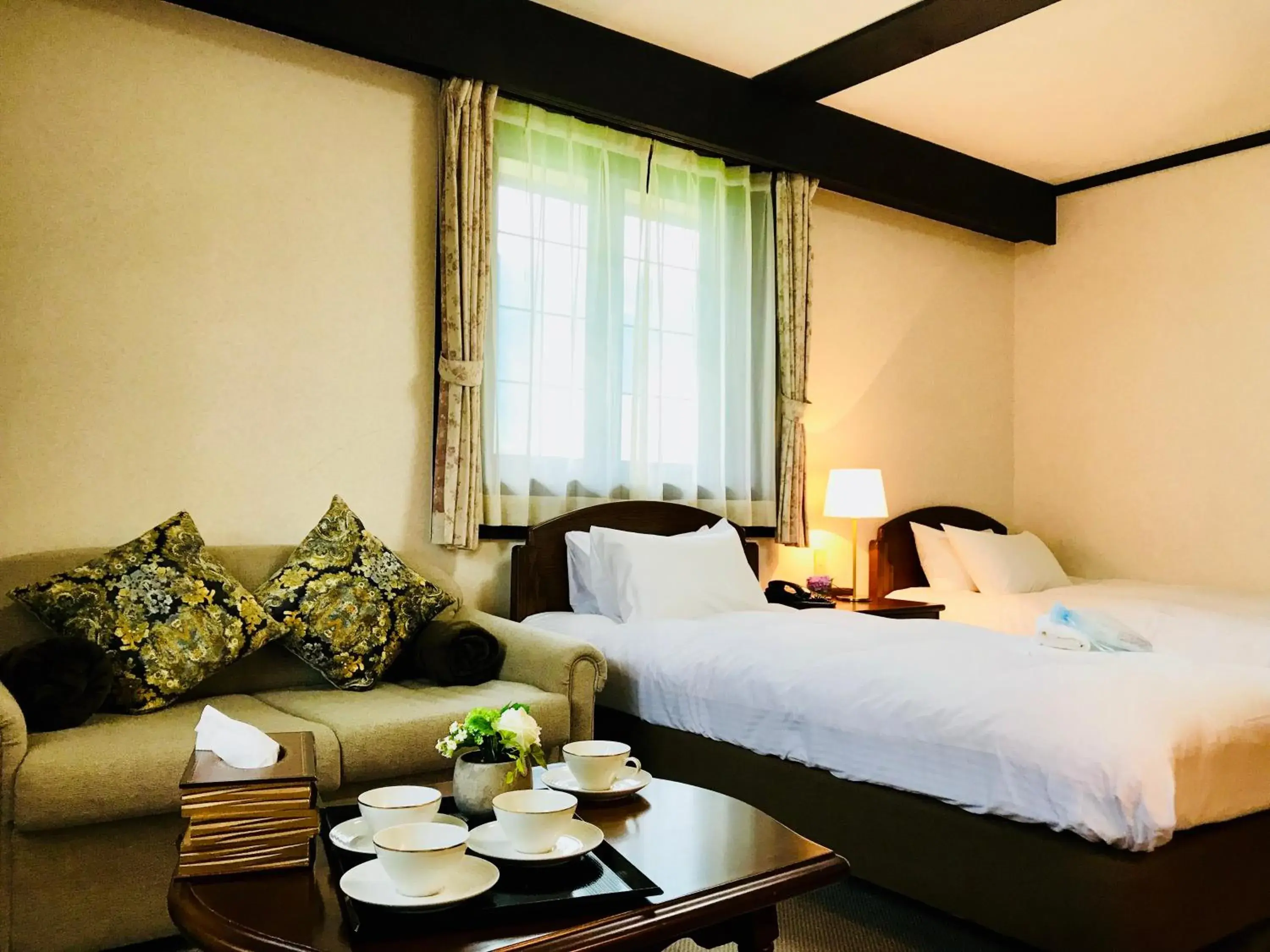 Photo of the whole room, Bed in Shakespeare Hotel Photo of the whole room, Bed in Shakespeare Hotel