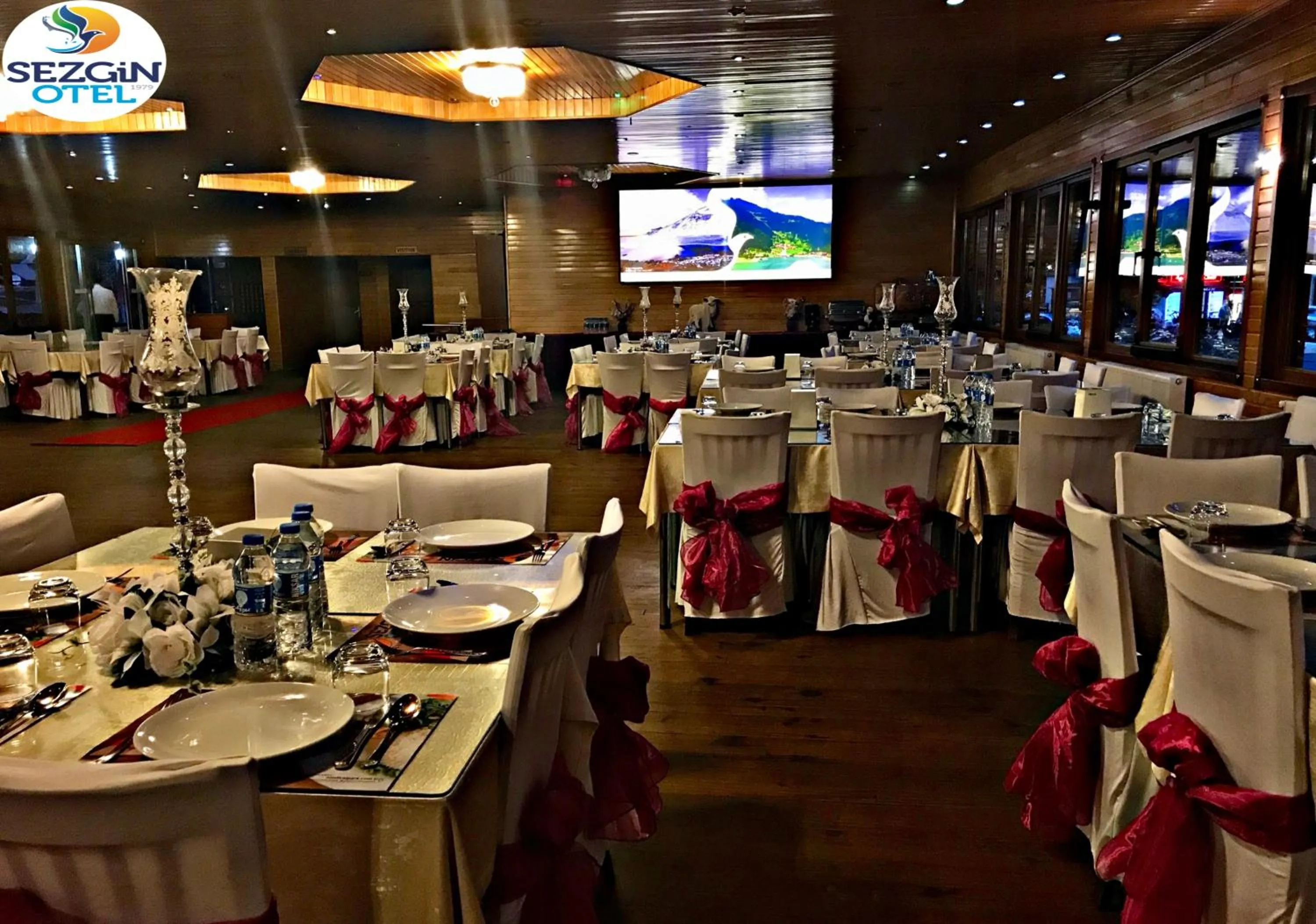 Restaurant/places to eat in Sezgin Hotel