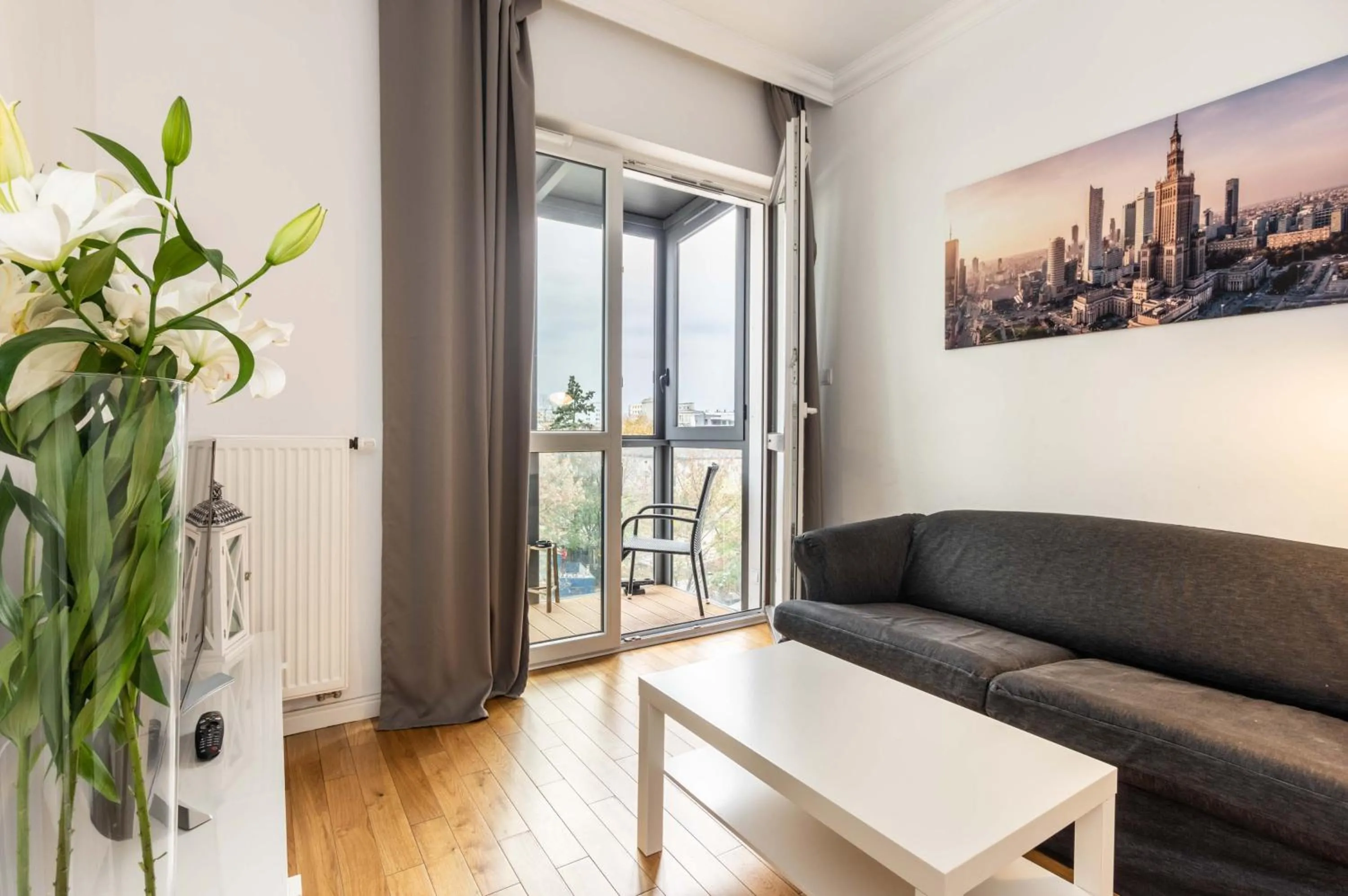 One-Bedroom Apartment in Galeria Rondo Wiatraczna Apartments