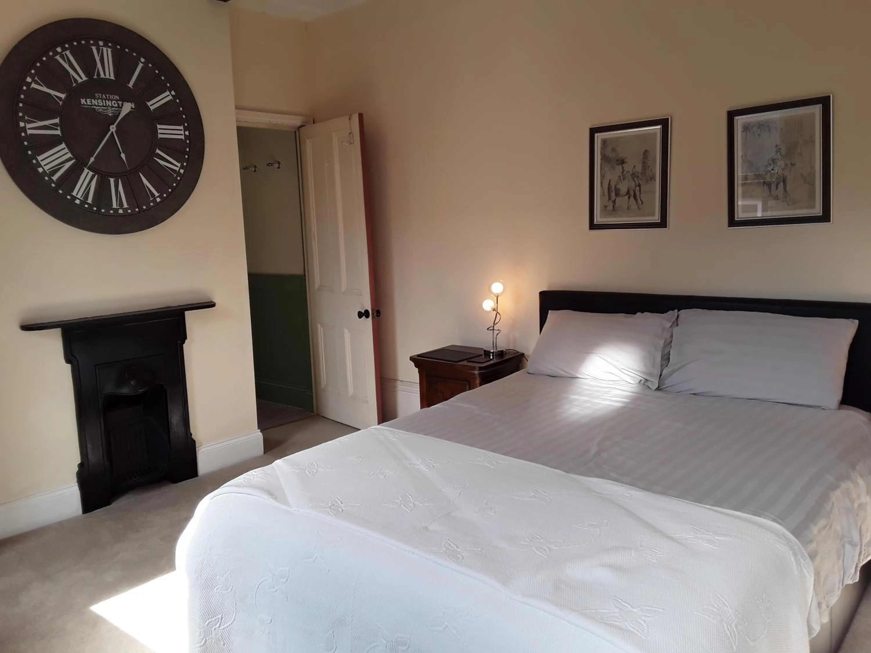 Bedroom, Bed in The Haven