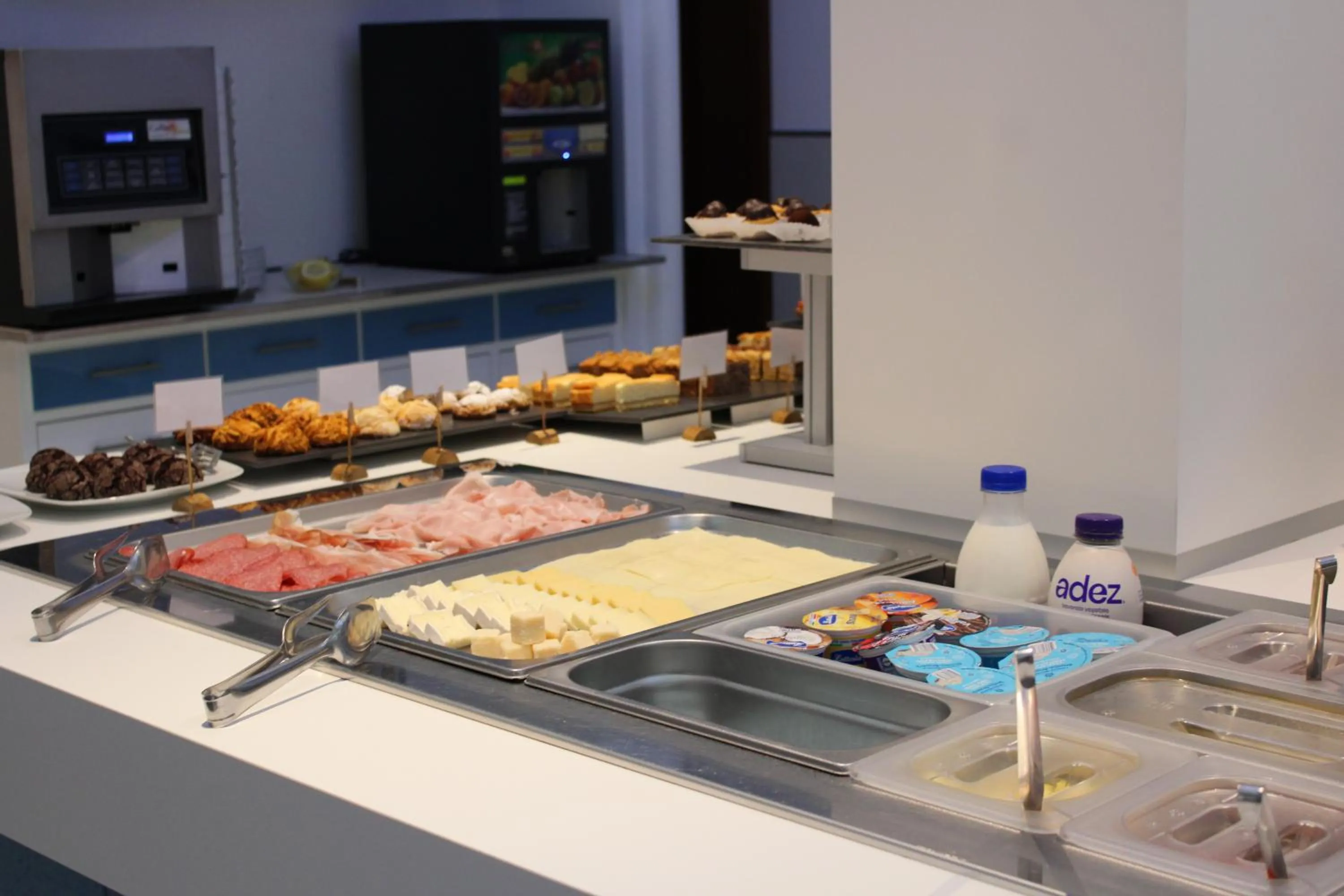 Buffet breakfast in Hotel Belvedere