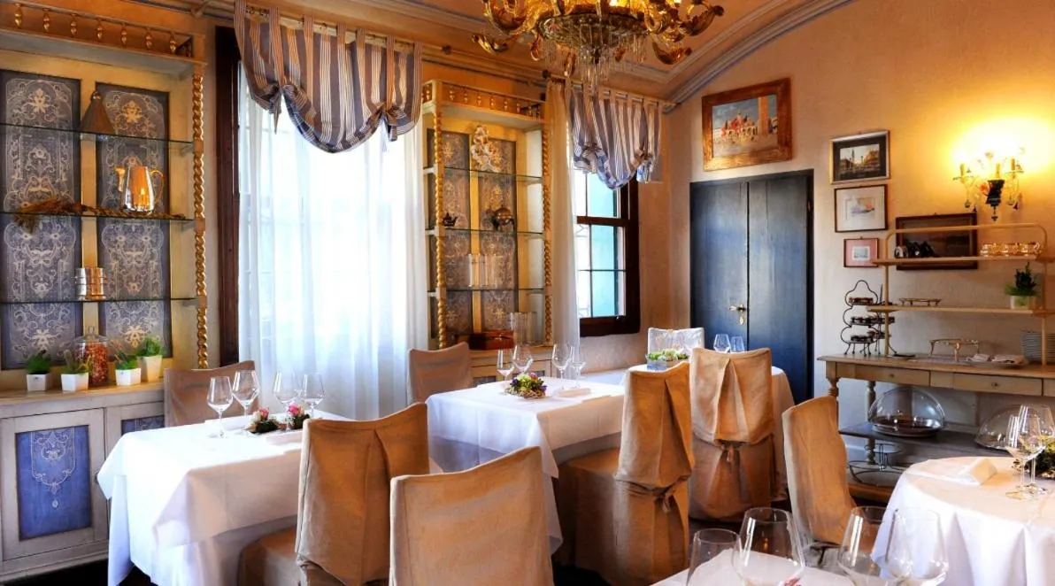 Restaurant/places to eat in Villa Foscarini Cornaro
