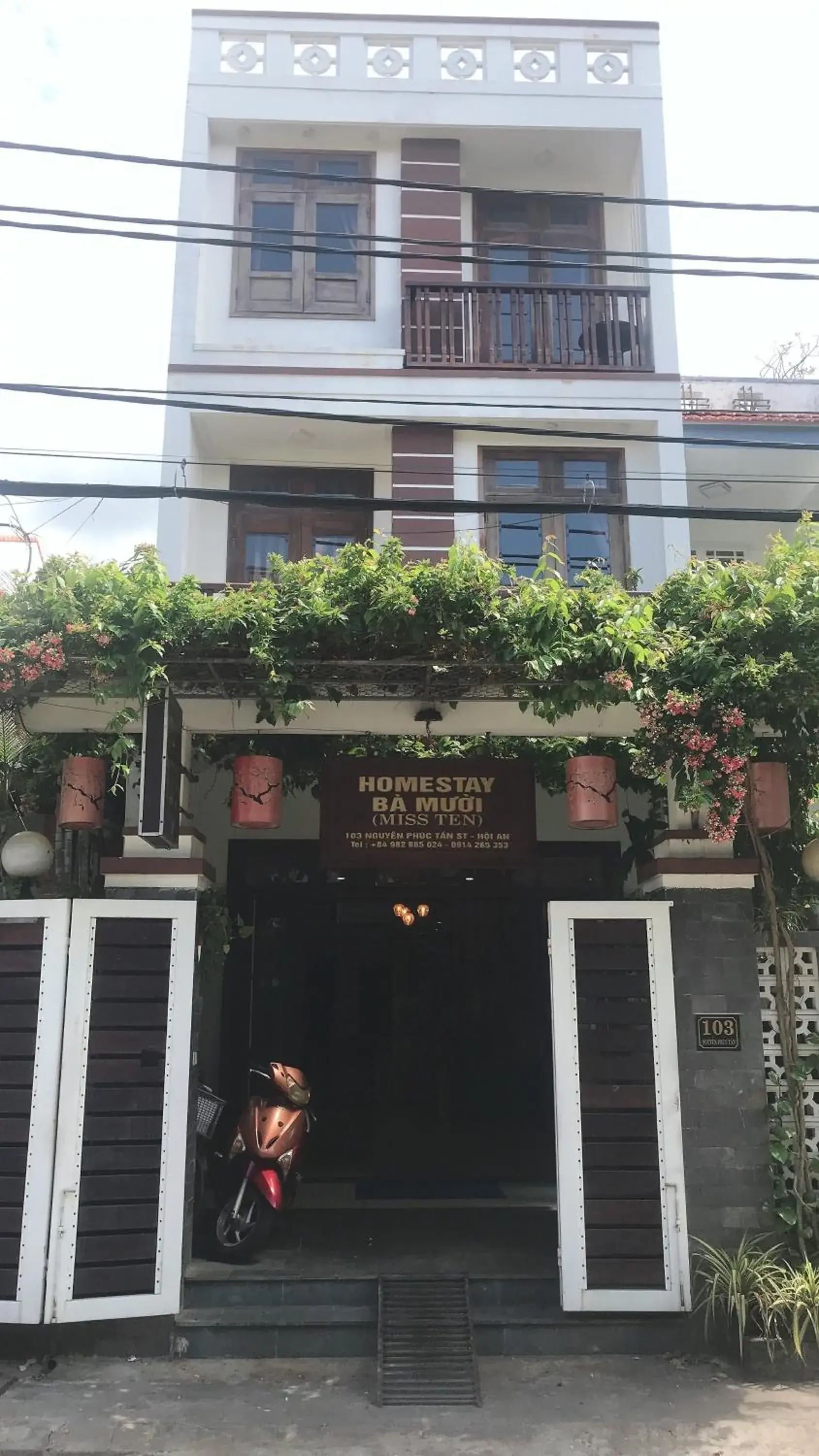 Property building in Miss Ten Homestay Property building in Miss Ten Homestay