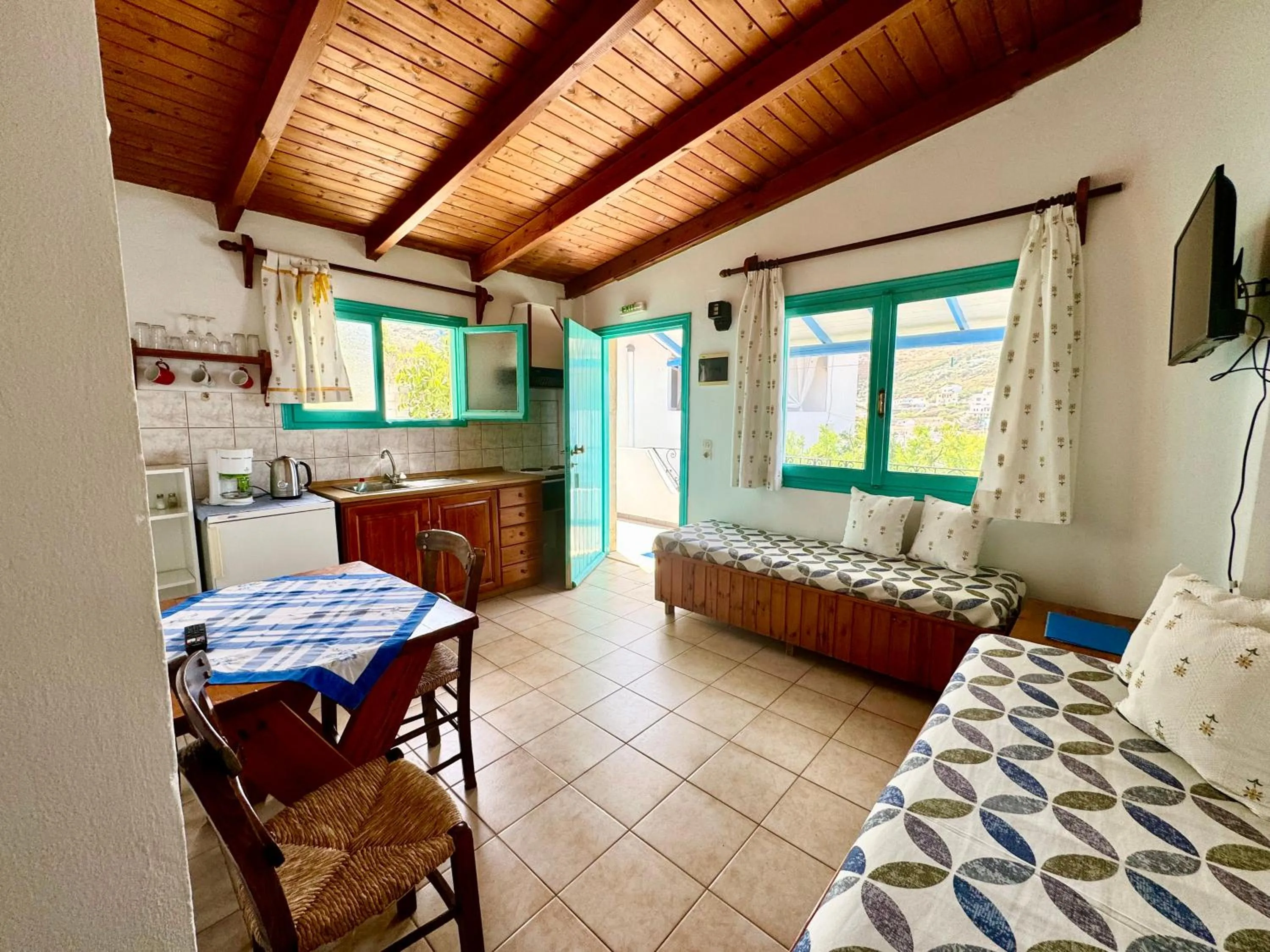 Photo of the whole room in Patras Apartments