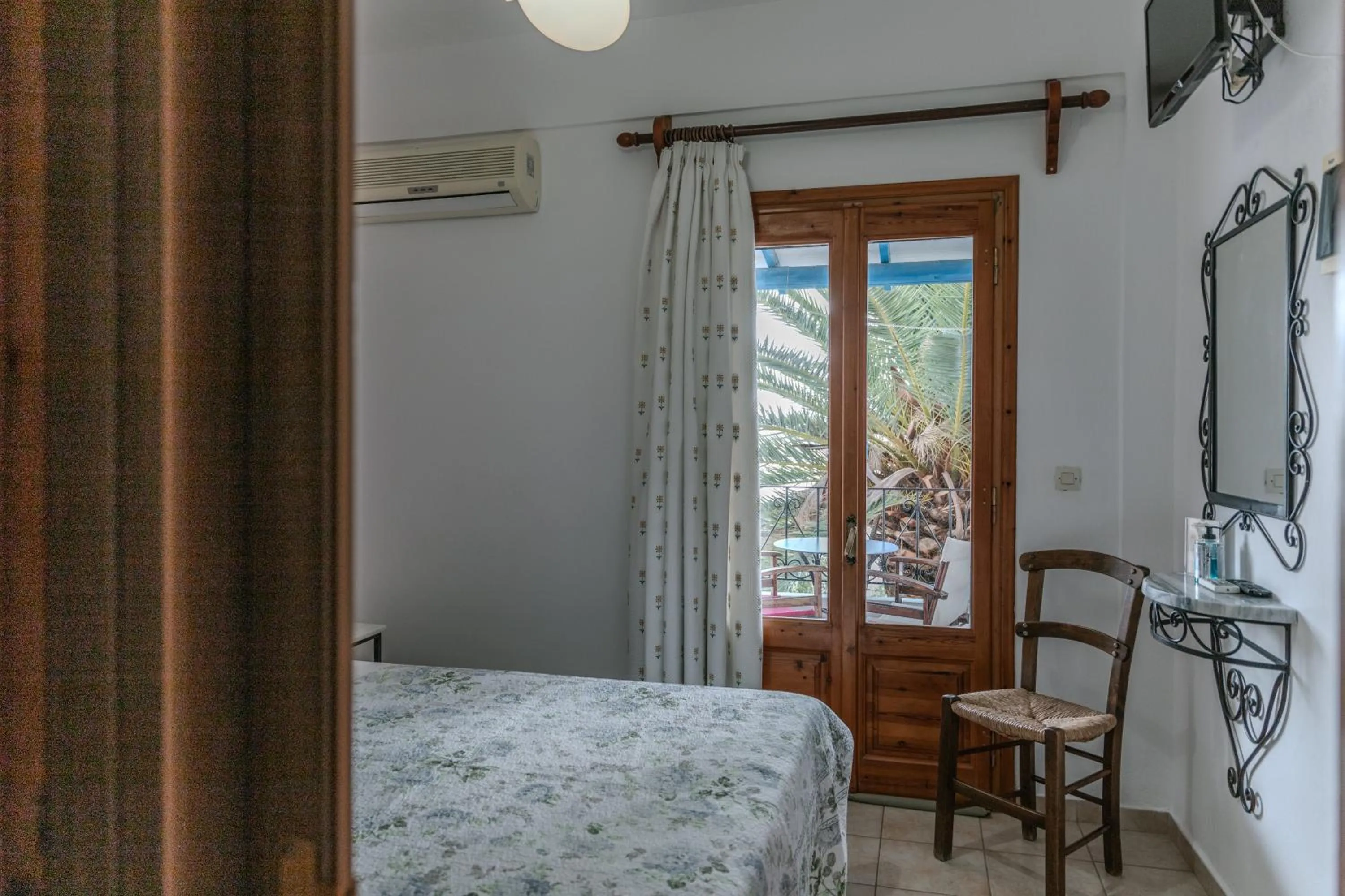 Photo of the whole room, Bed in Patras Apartments