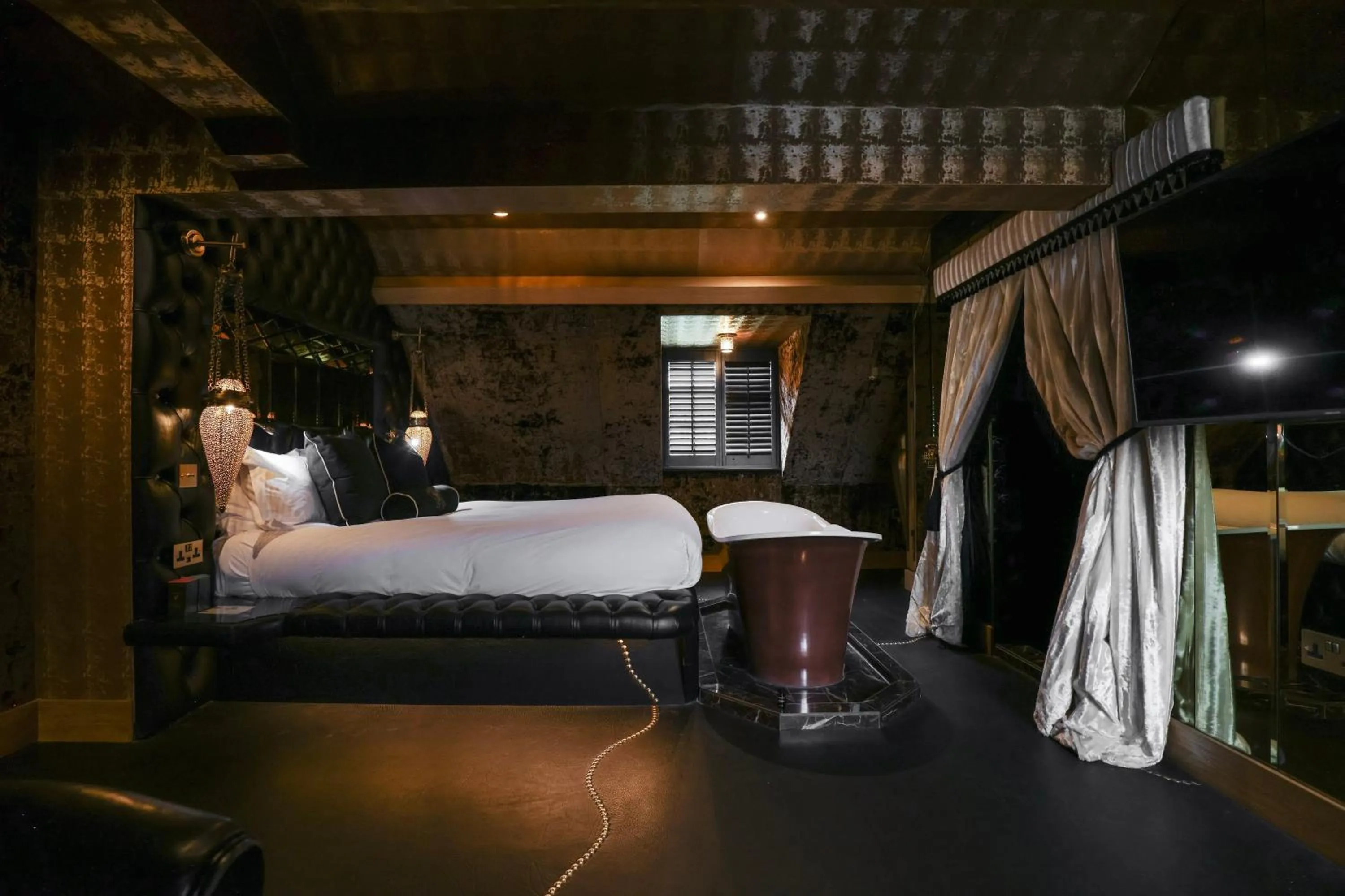 Bedroom in Crazy Bear Beaconsfield