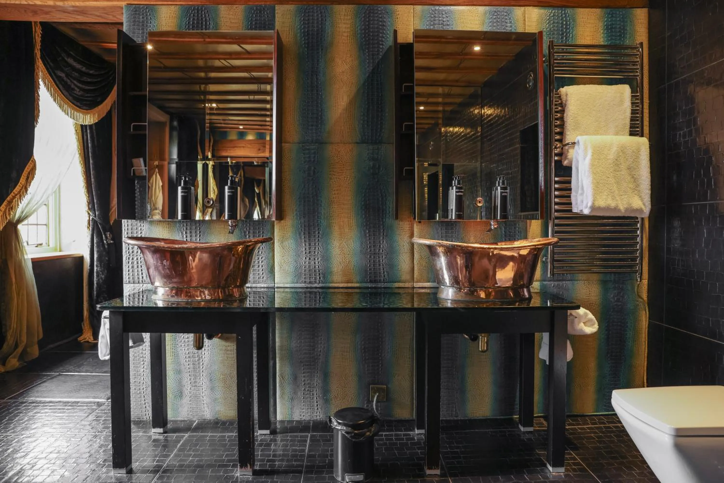 Bathroom in Crazy Bear Beaconsfield