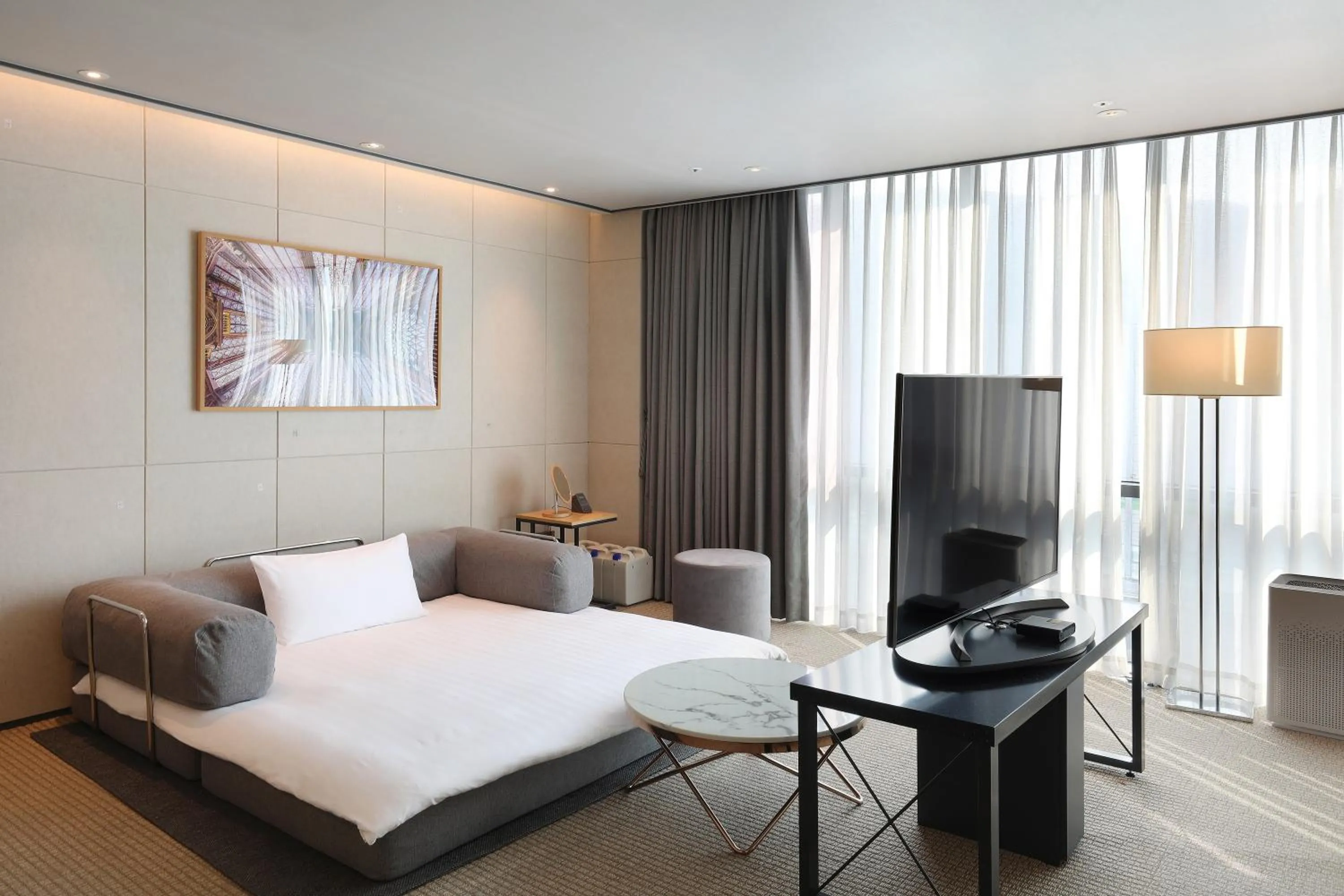 Bedroom, Bed in Orakai Cheonggyesan Hotel, BW Premier Collection