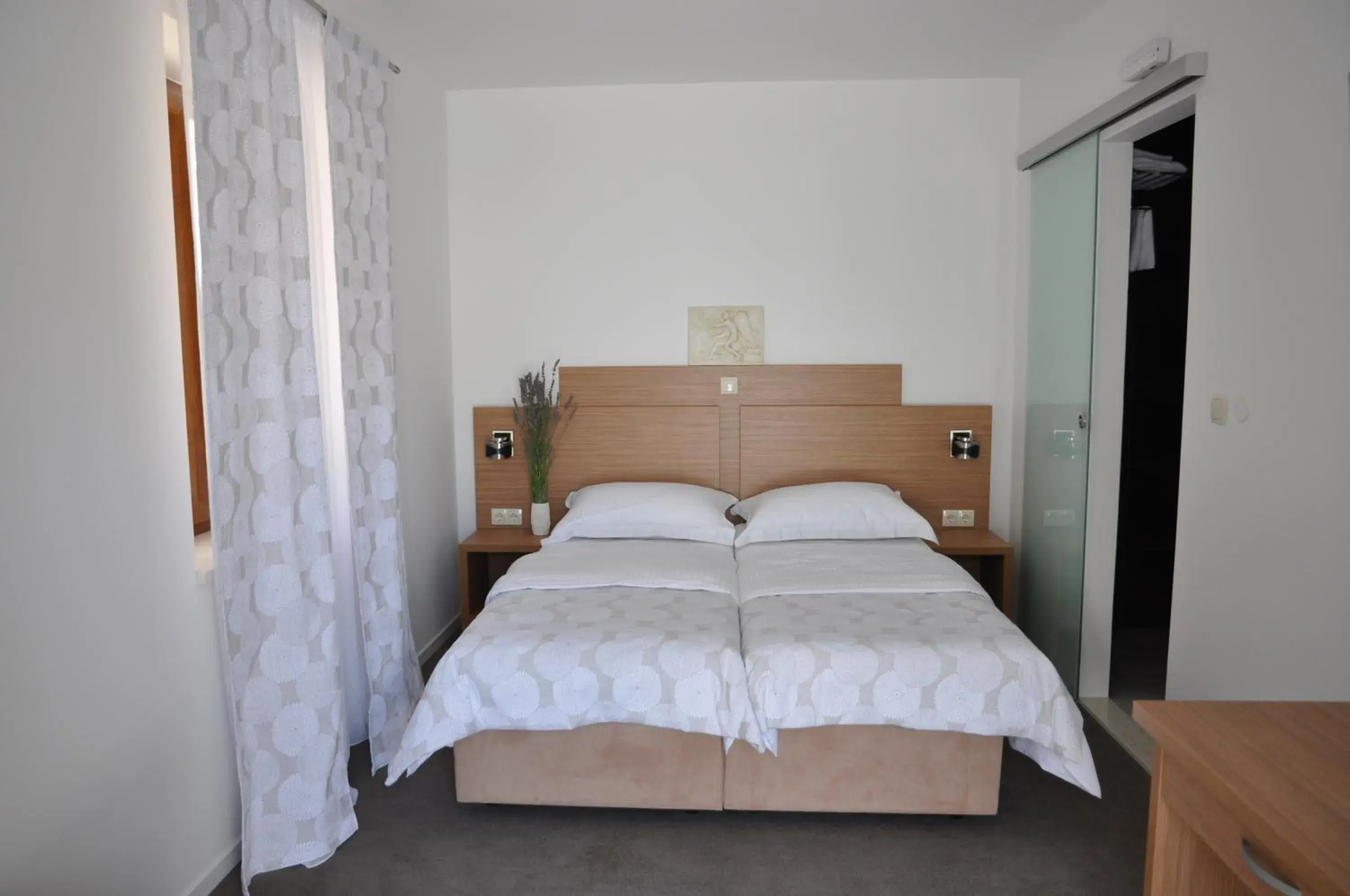 Double or Twin Room with Terrace in Villa Lucica Trogir Double or Twin Room with Terrace in Villa Lucica Trogir