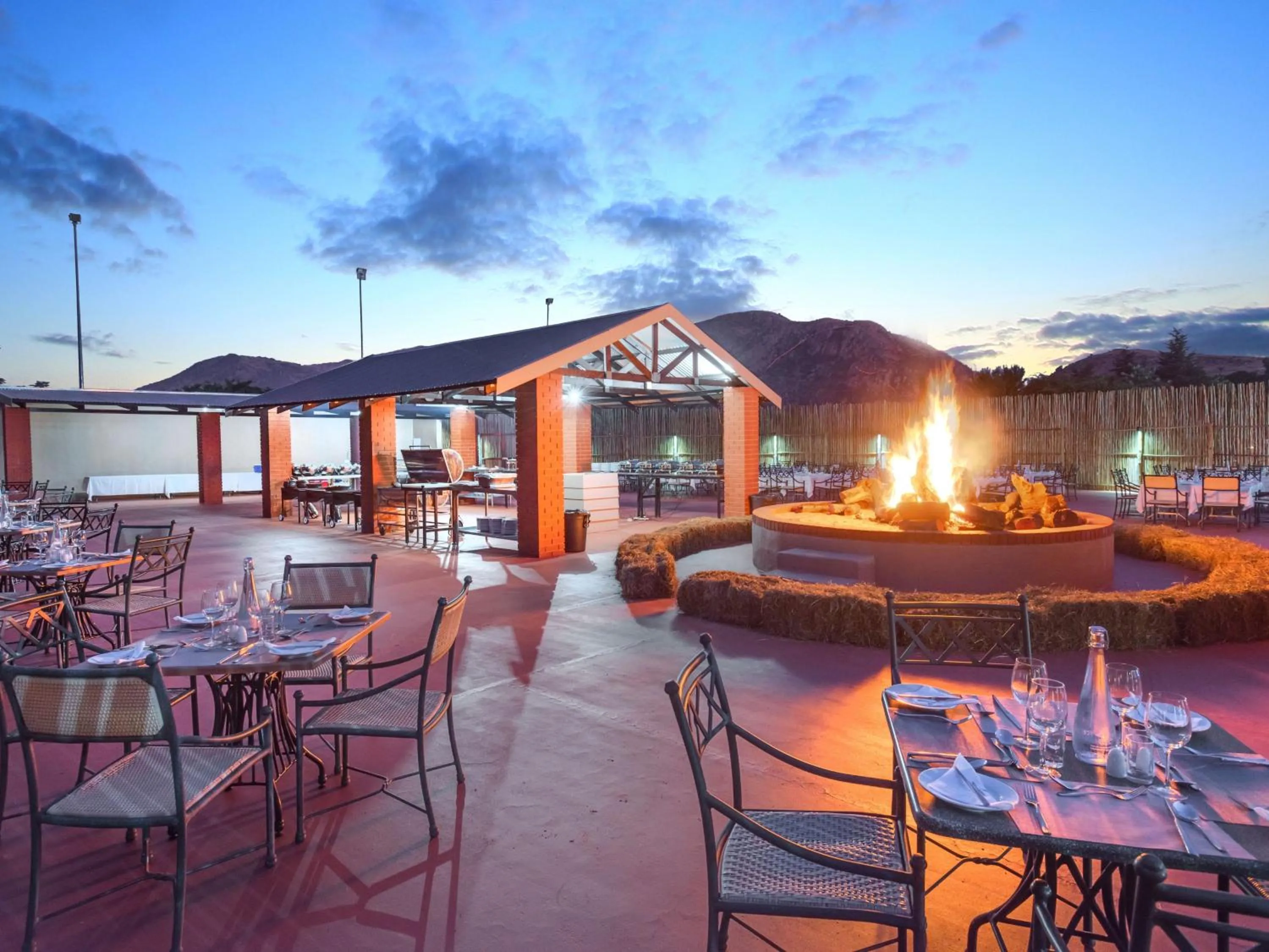 Restaurant/places to eat in ANEW Resort Hunters Rest Rustenburg